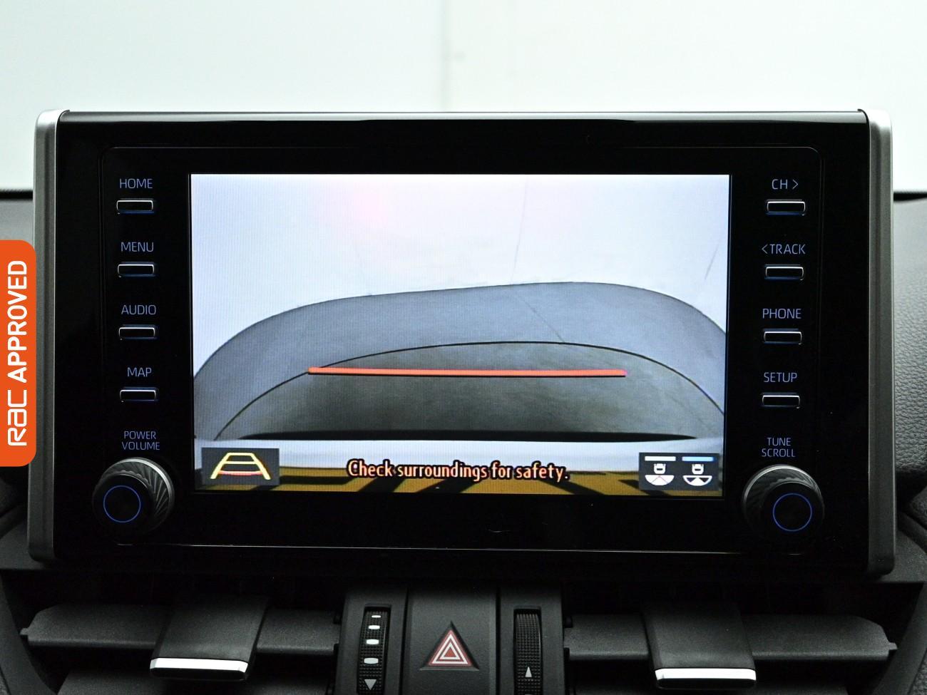 Toyota RAV4 view 3