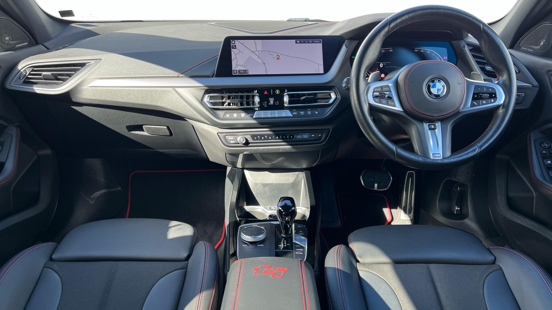 BMW 1 Series view 4