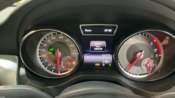 Mercedes-Benz Cla view 12