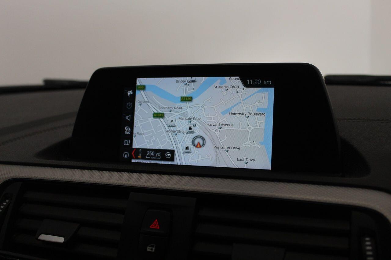 BMW 2 Series view 33