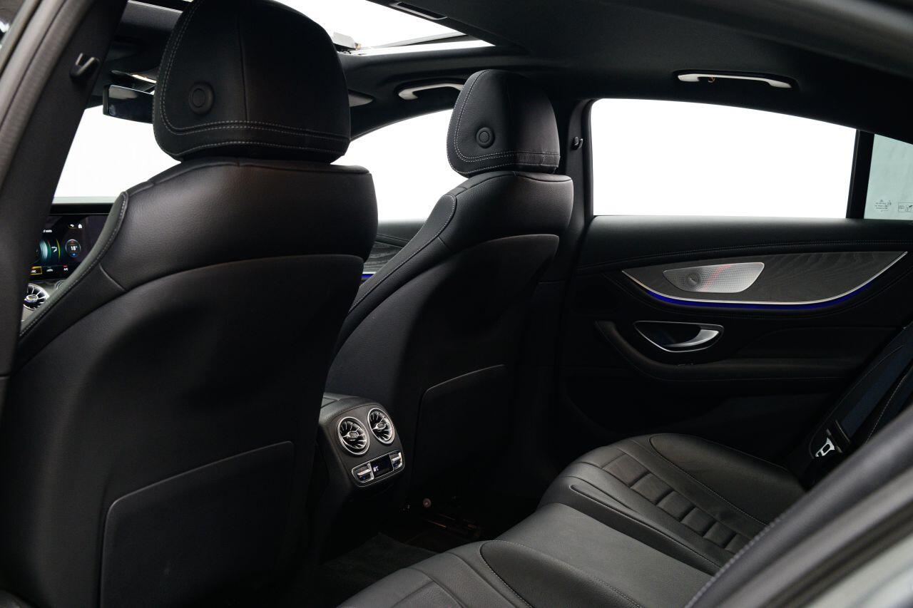 Mercedes-Benz CLS view 26
