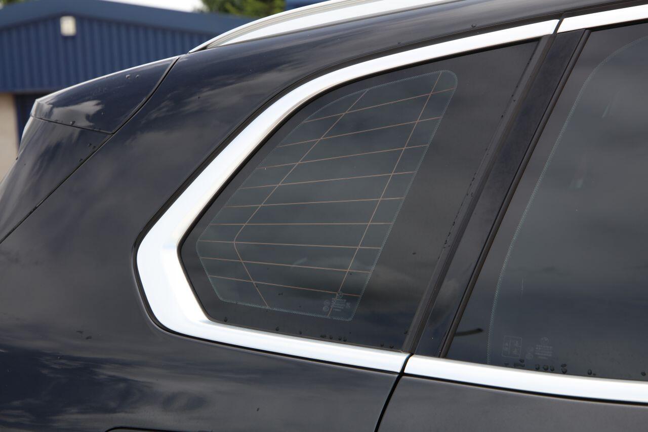 BMW X5 view 21
