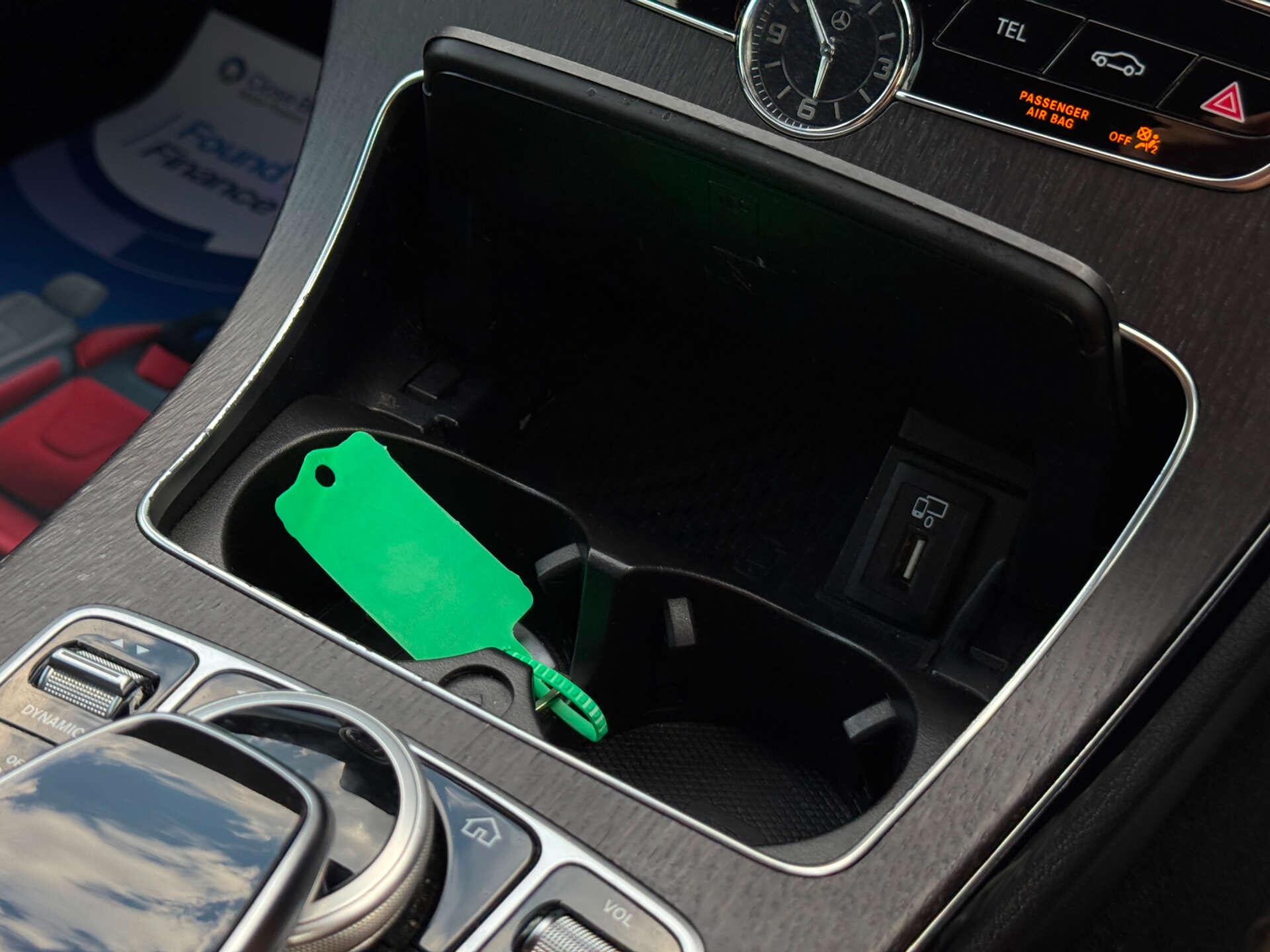 Mercedes-Benz C Class view 52
