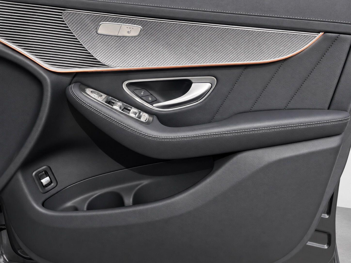 Mercedes-Benz Eqc view 18