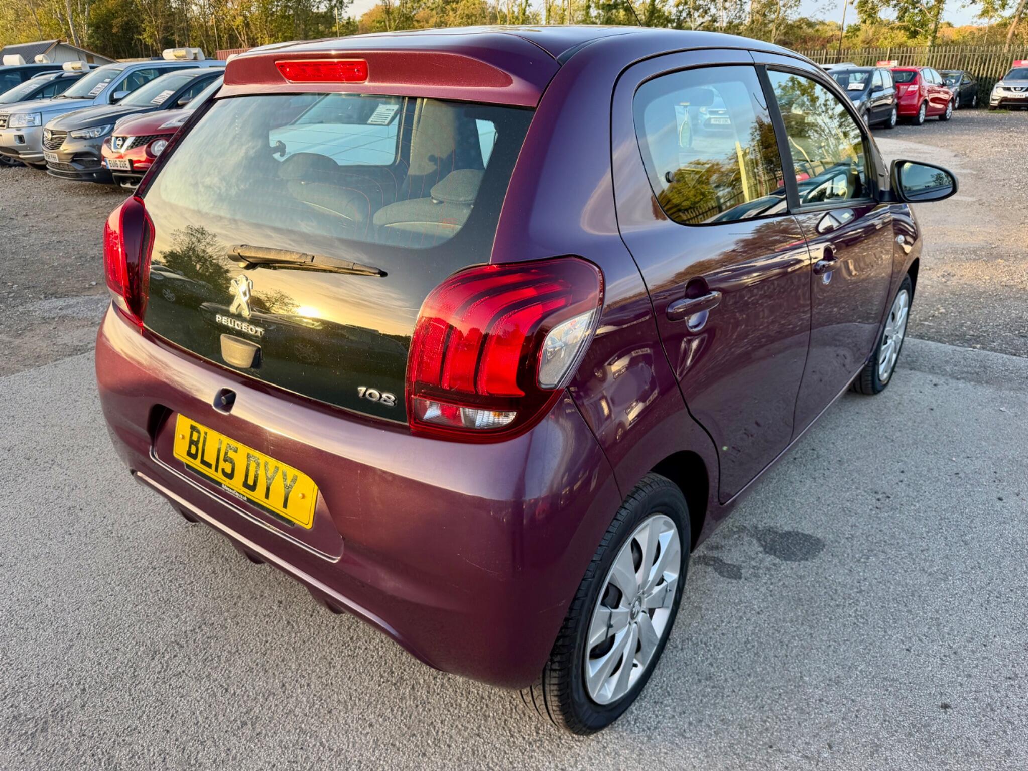 Peugeot 108 view 20
