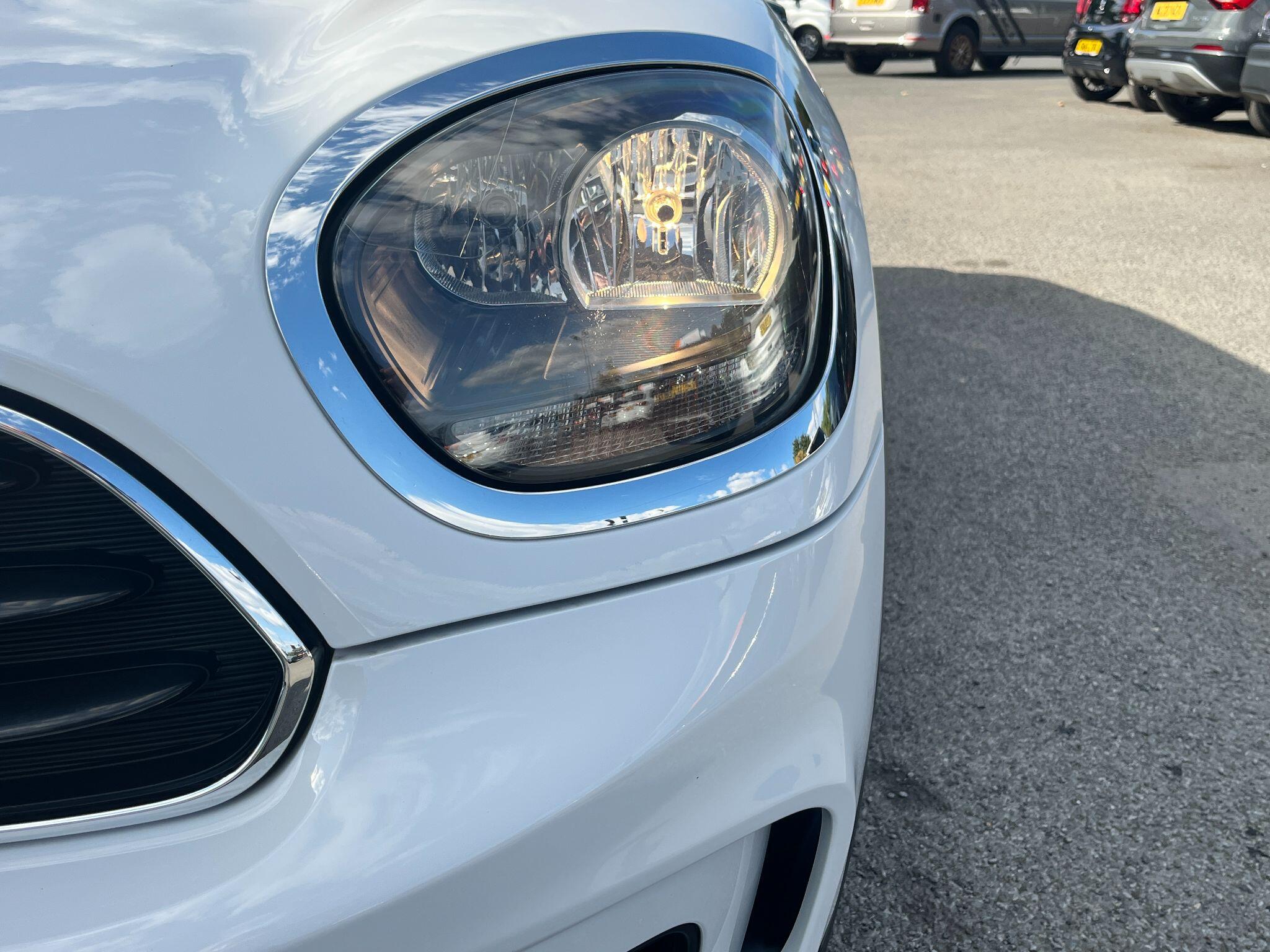 Mini Countryman view 9