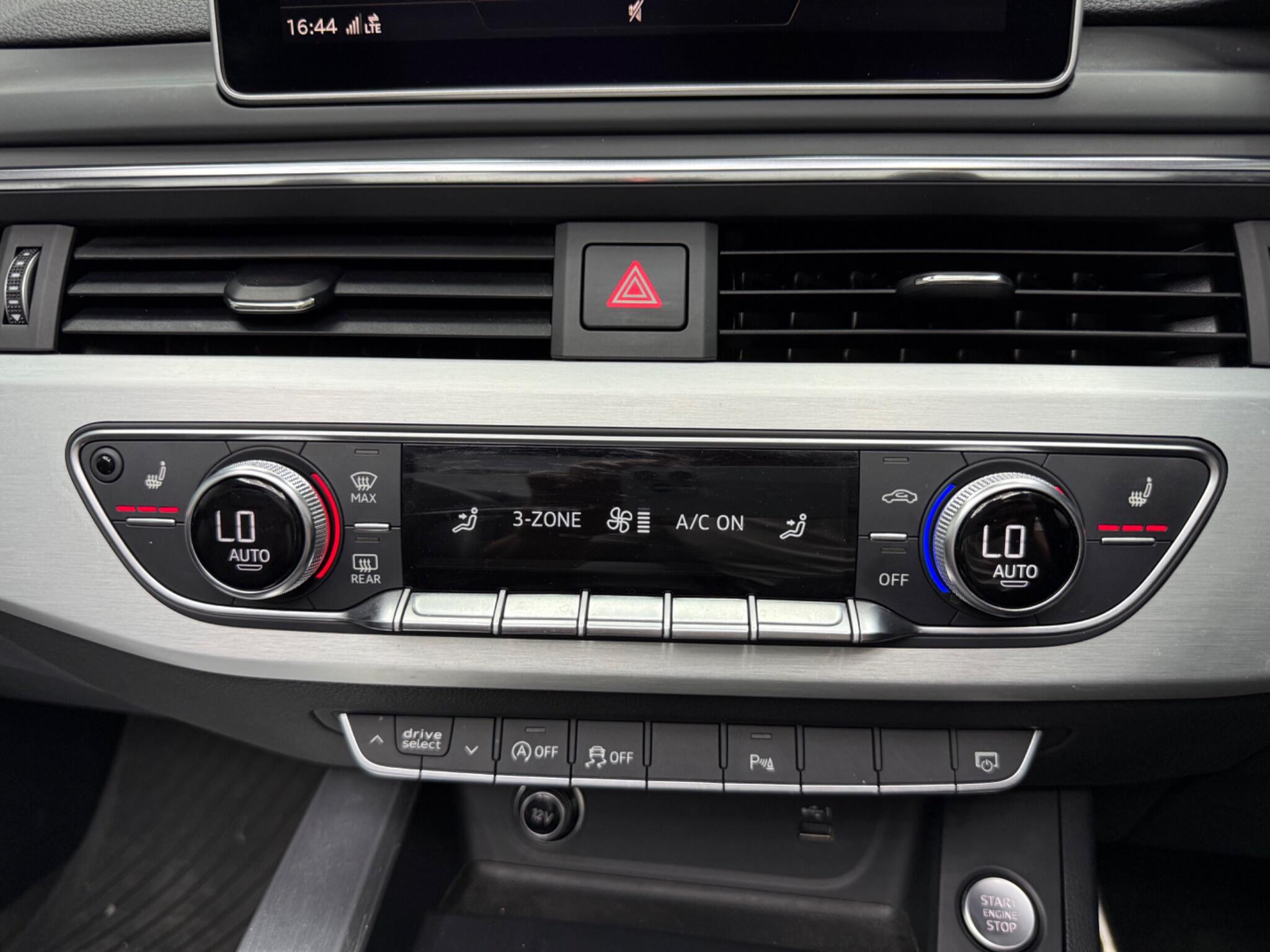 Audi A5 Cabriolet view 18