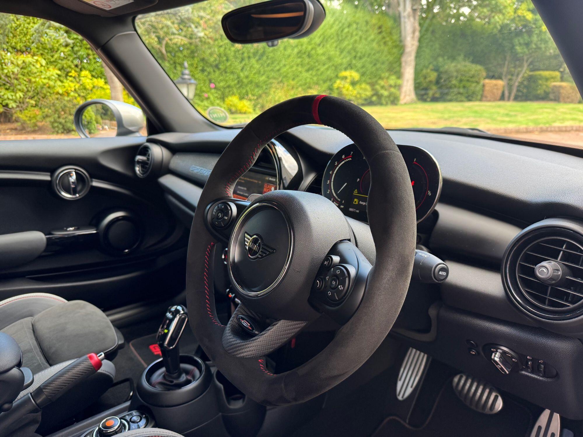 Mini Cooper view 20