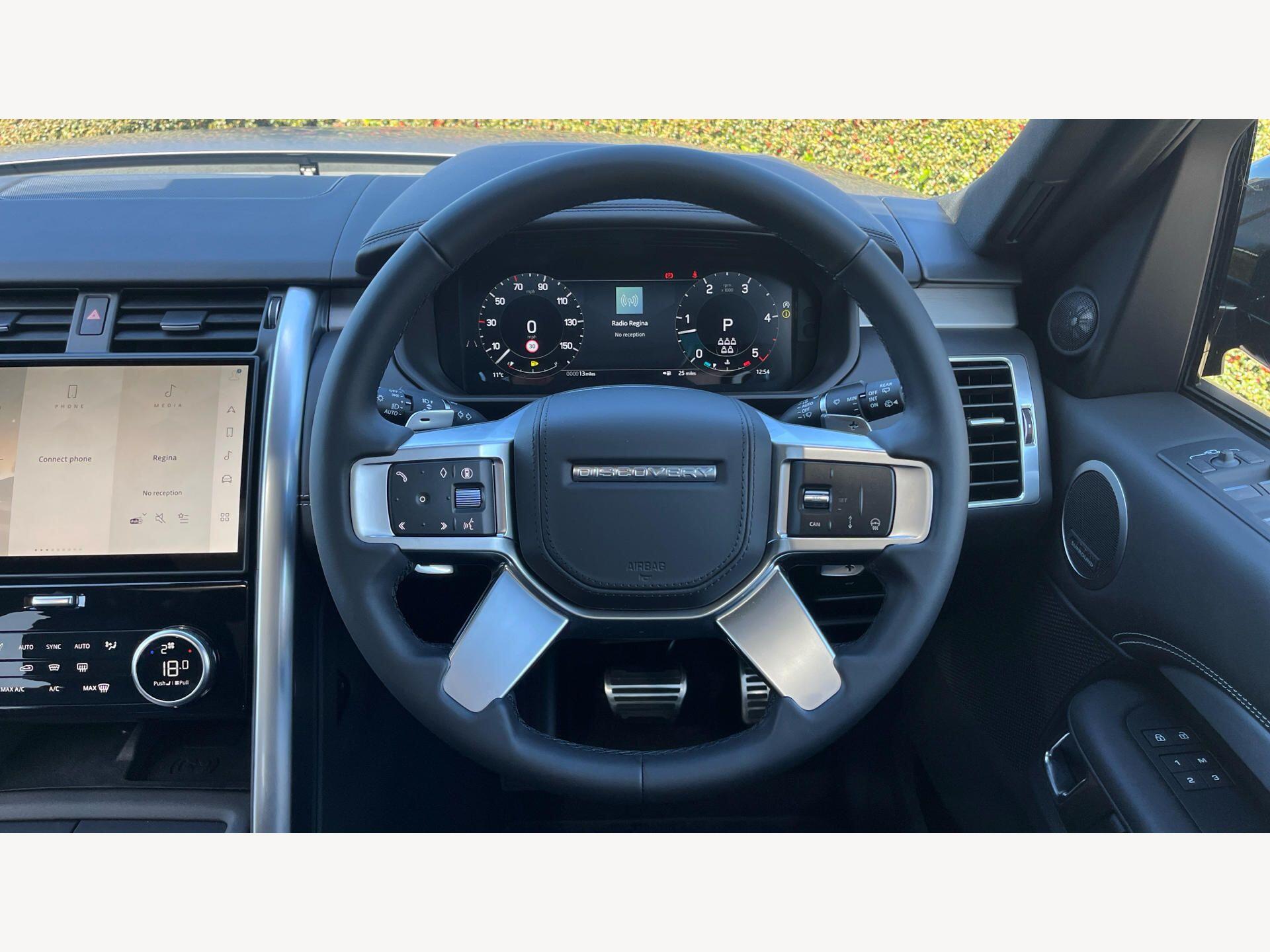 Land Rover Discovery view 18
