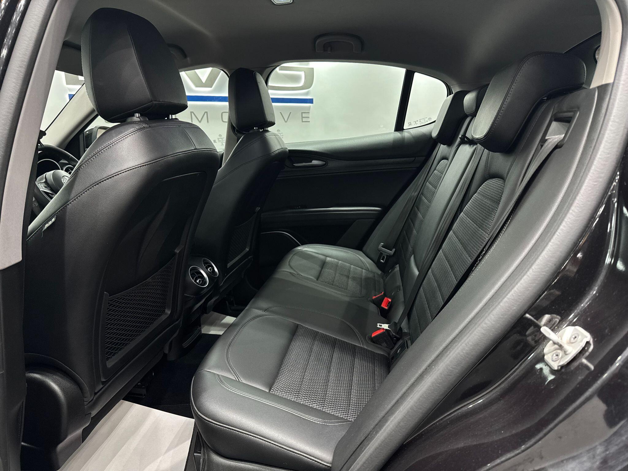 Alfa Romeo Stelvio view 48