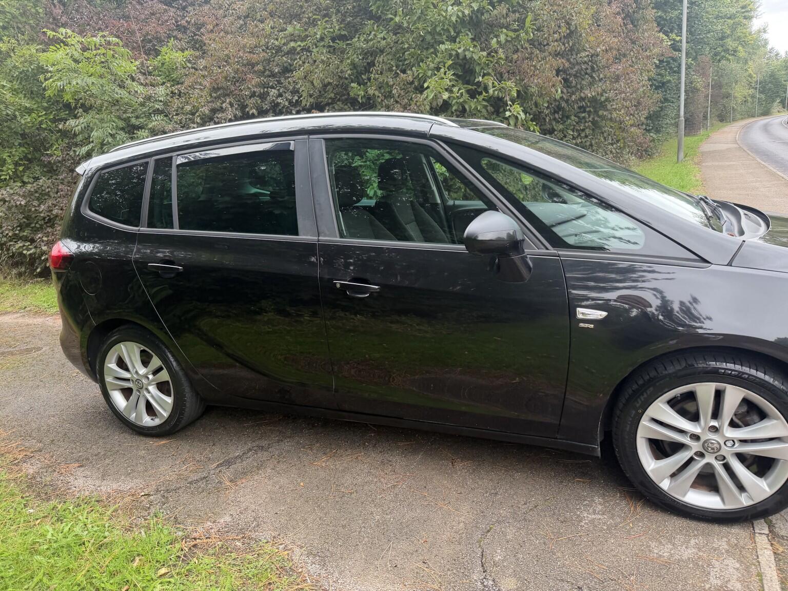 Vauxhall Zafira Tourer view 30