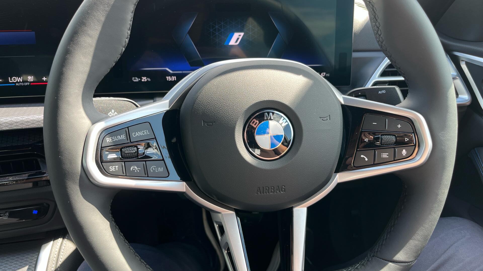 BMW i4 view 45
