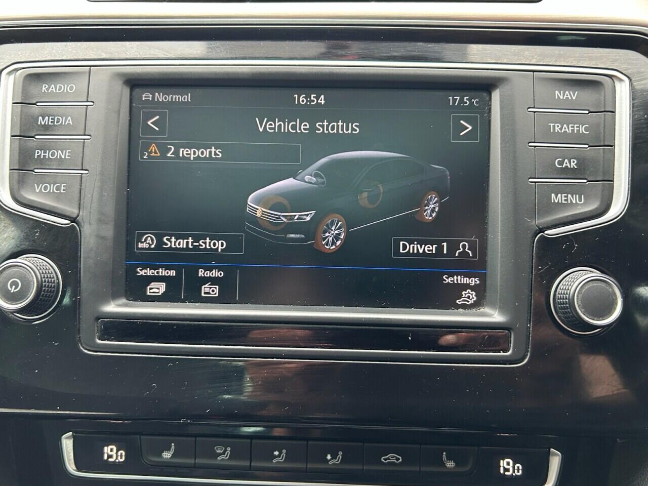 Volkswagen Passat view 37