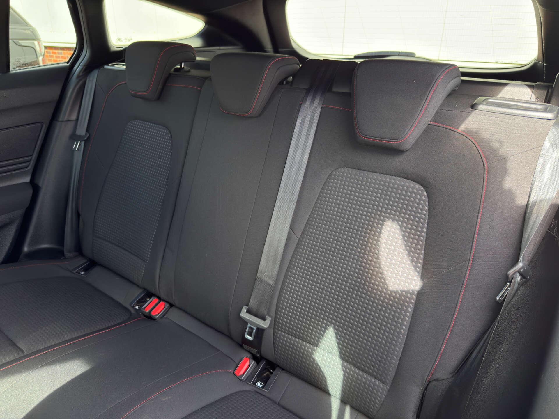 Ford Focus view 38
