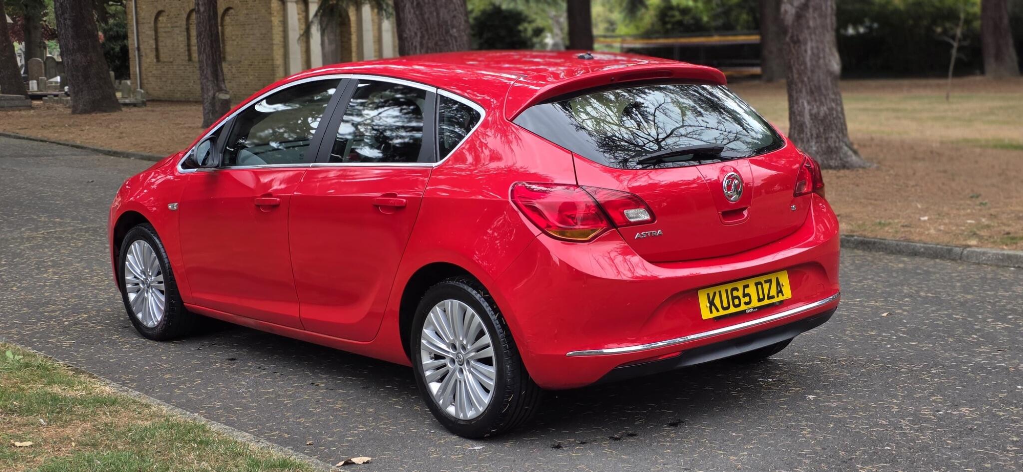 Vauxhall Astra view 19