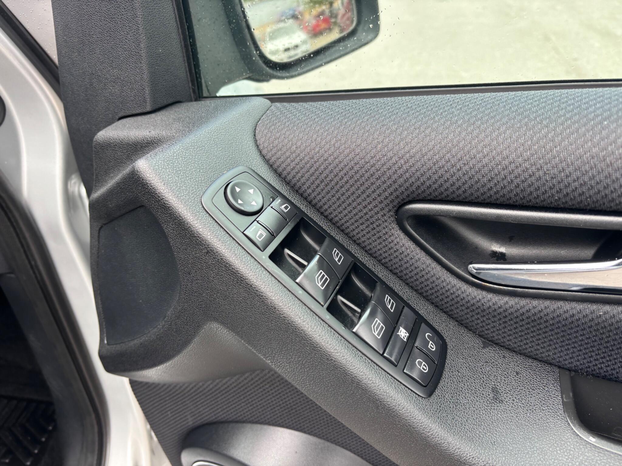 Mercedes-Benz A Class view 28