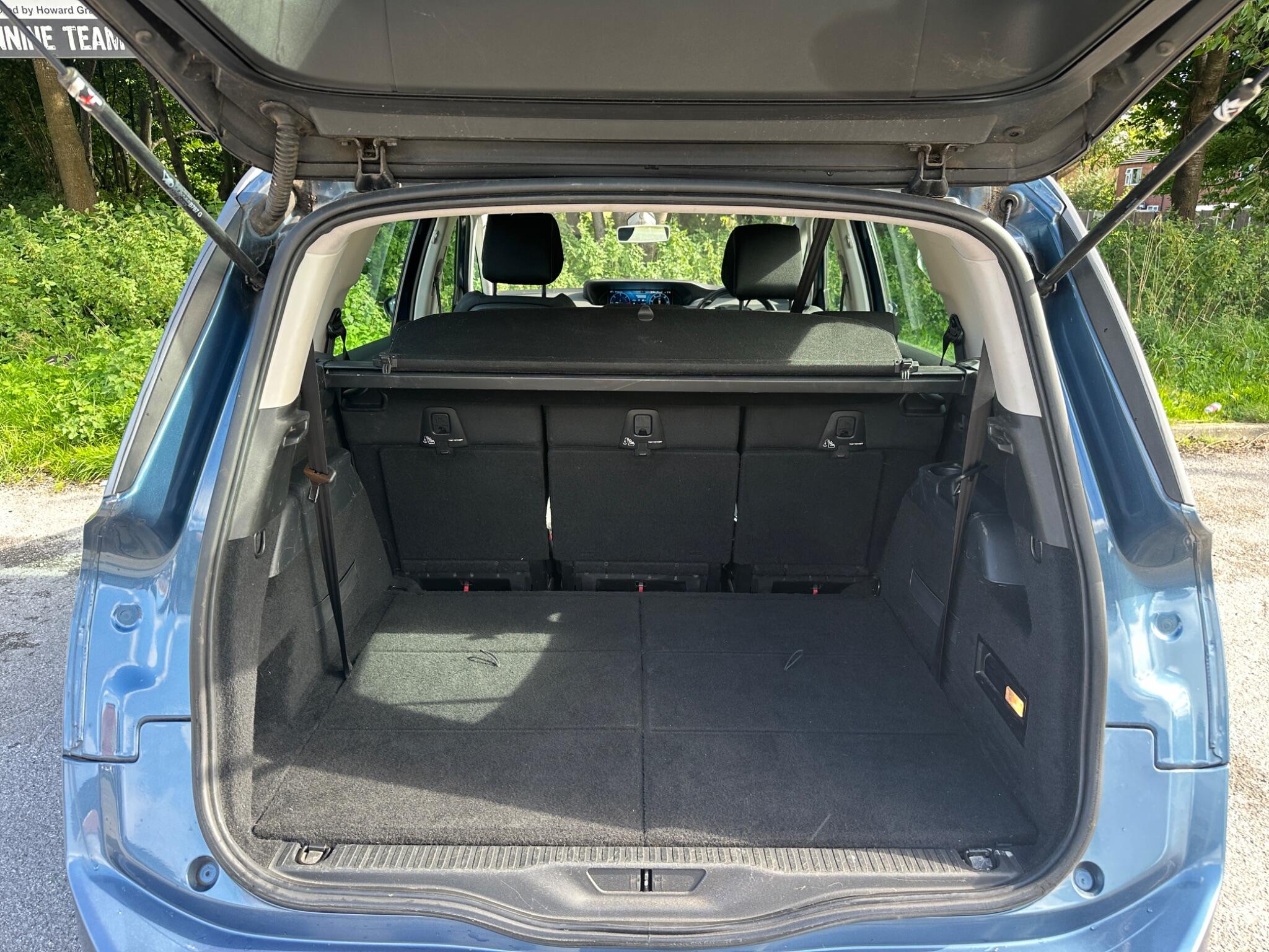 Citroen Grand C4 Picasso view 10