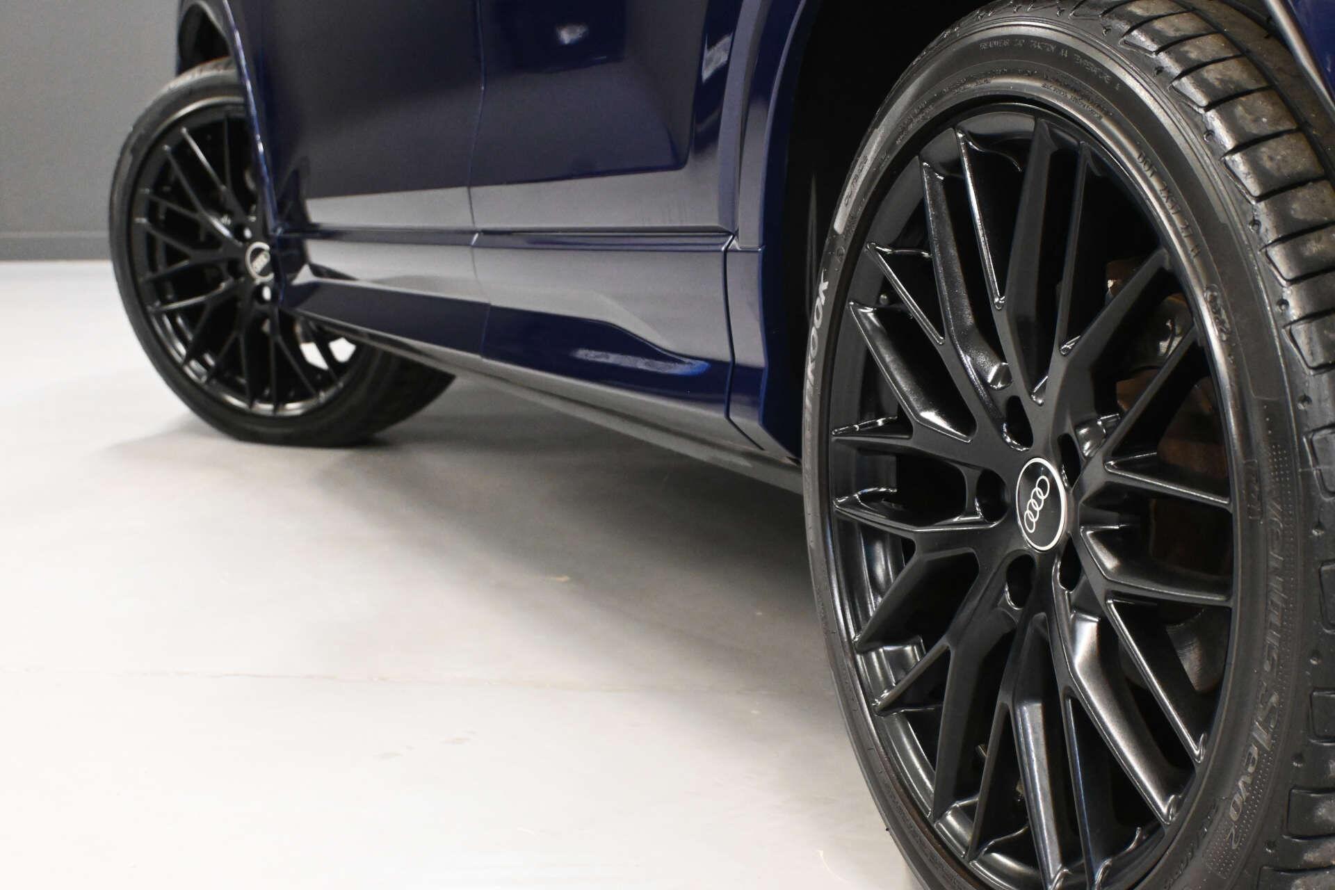 Audi Q2 view 16