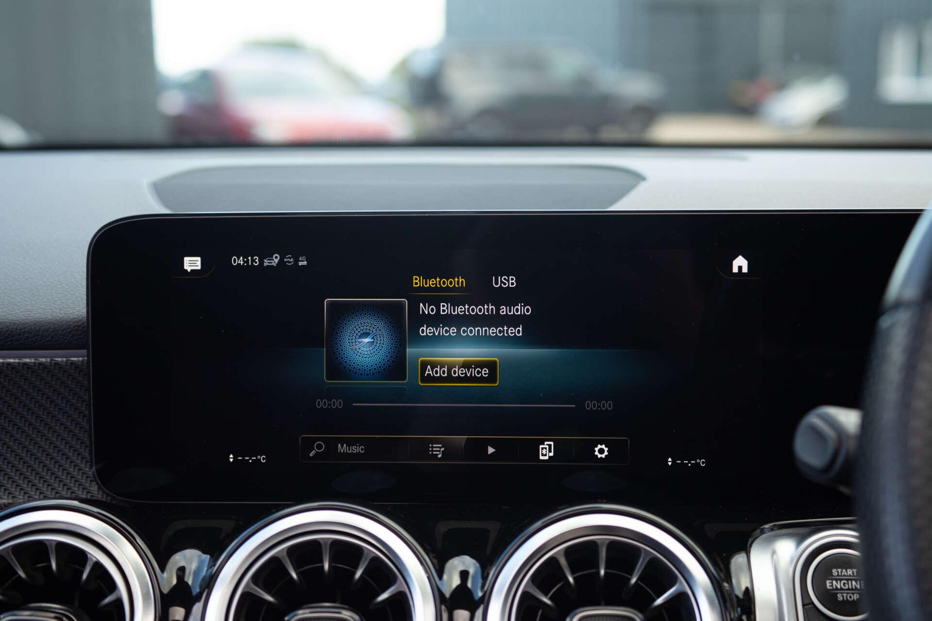 Mercedes-Benz GLB view 63