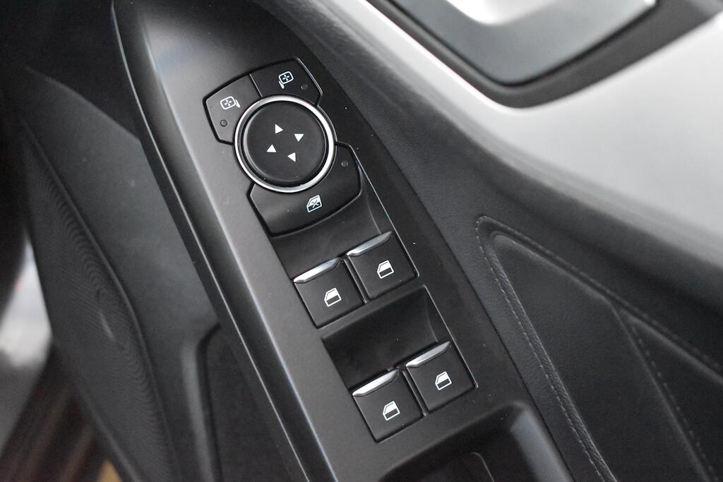 Ford Focus view 50