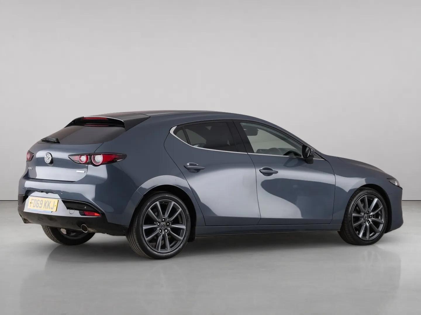 Mazda Mazda3 view 6