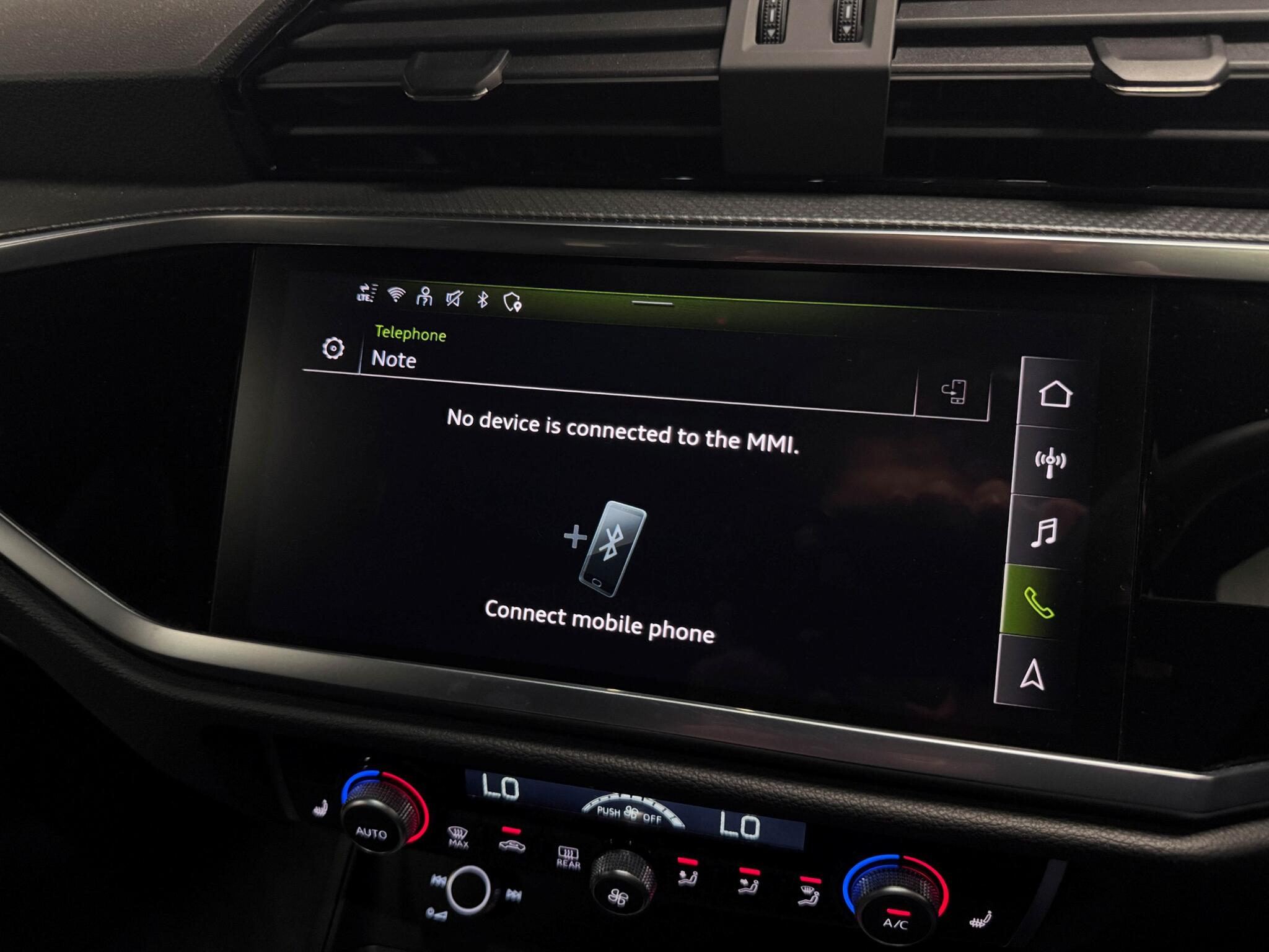 Audi Q3 view 48