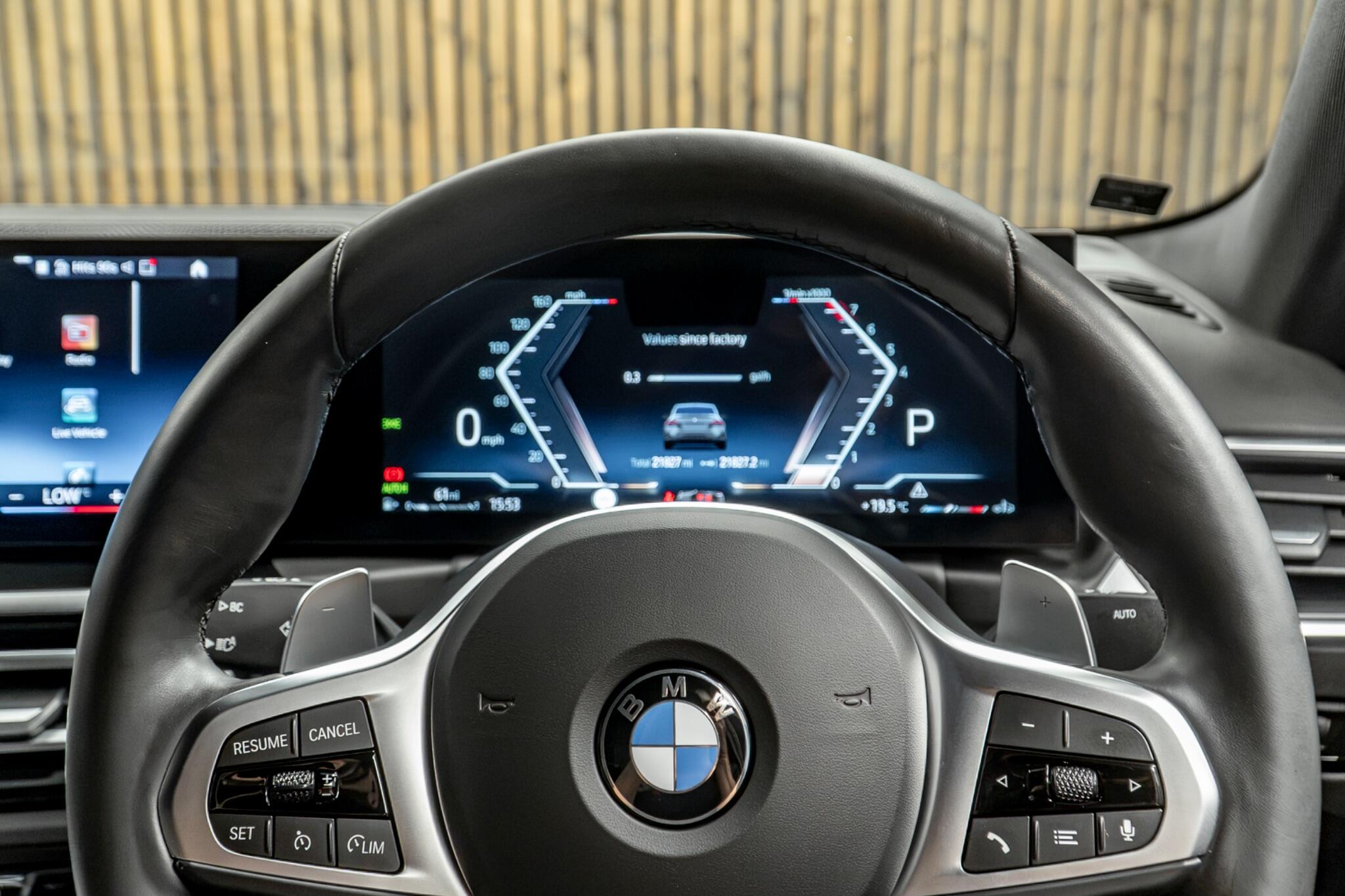 BMW 2 Series view 33