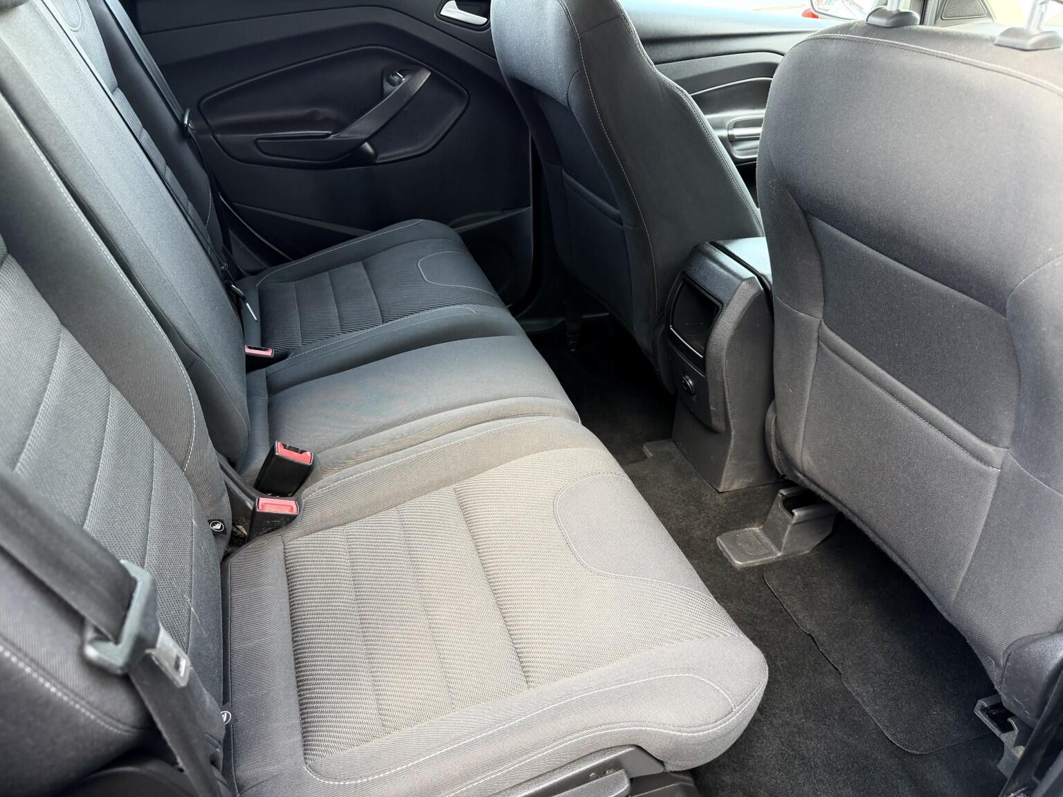 Ford Kuga view 24