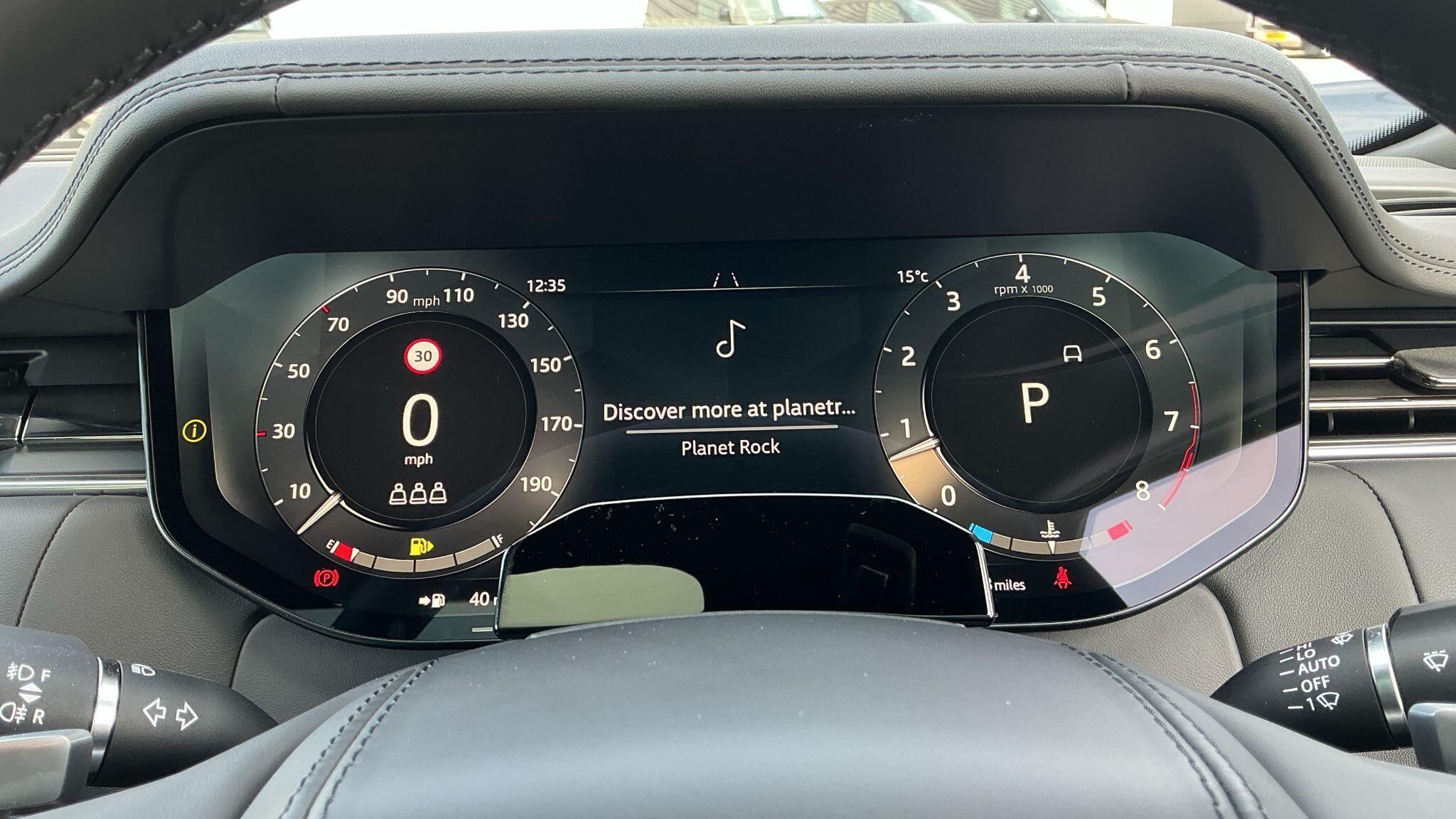 Land Rover Range Rover view 17