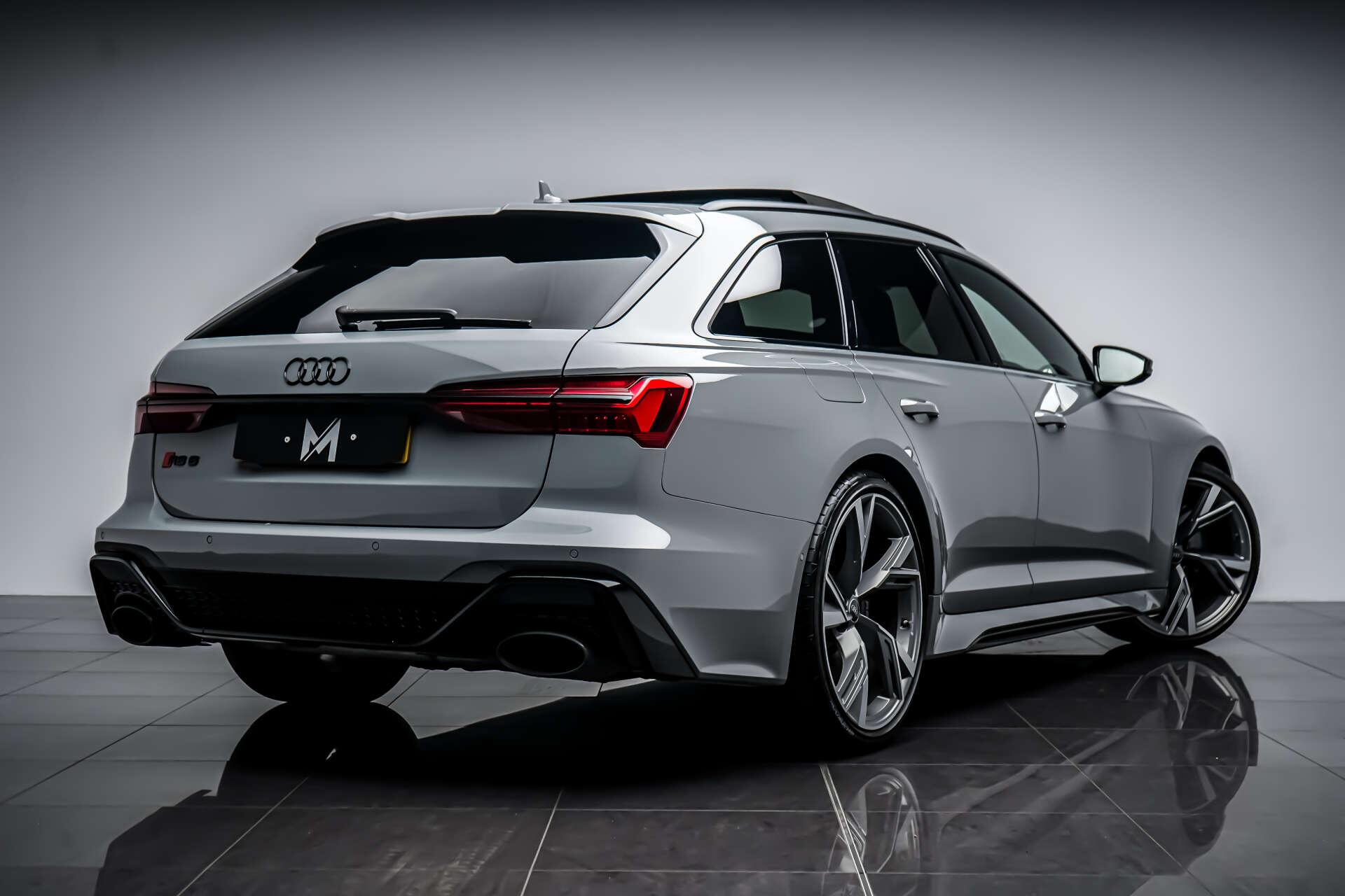 Audi RS6 Avant view 17
