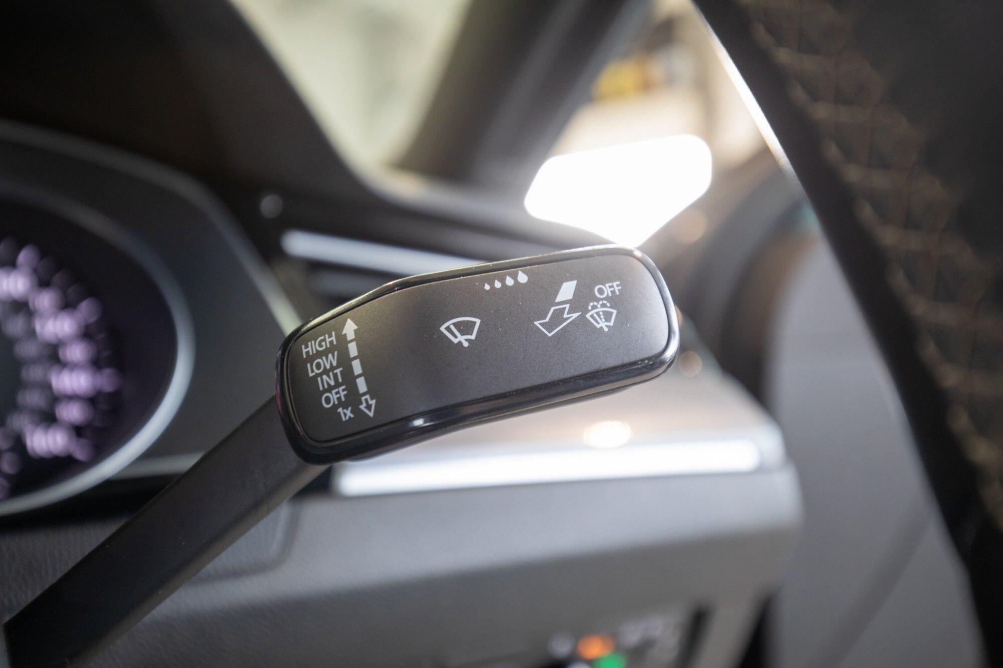 Volkswagen Passat view 18