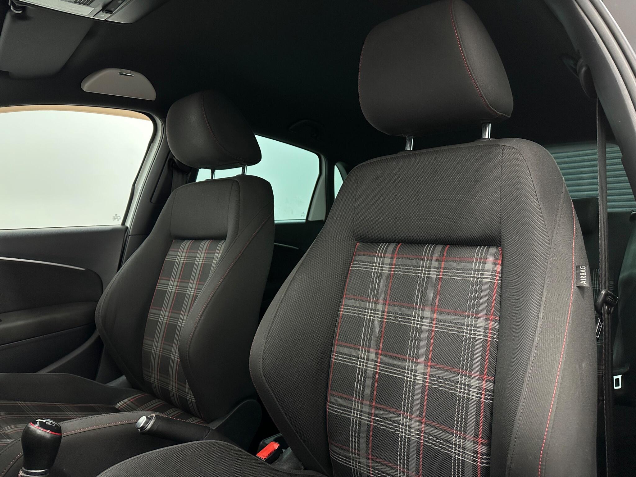 Volkswagen Polo view 33