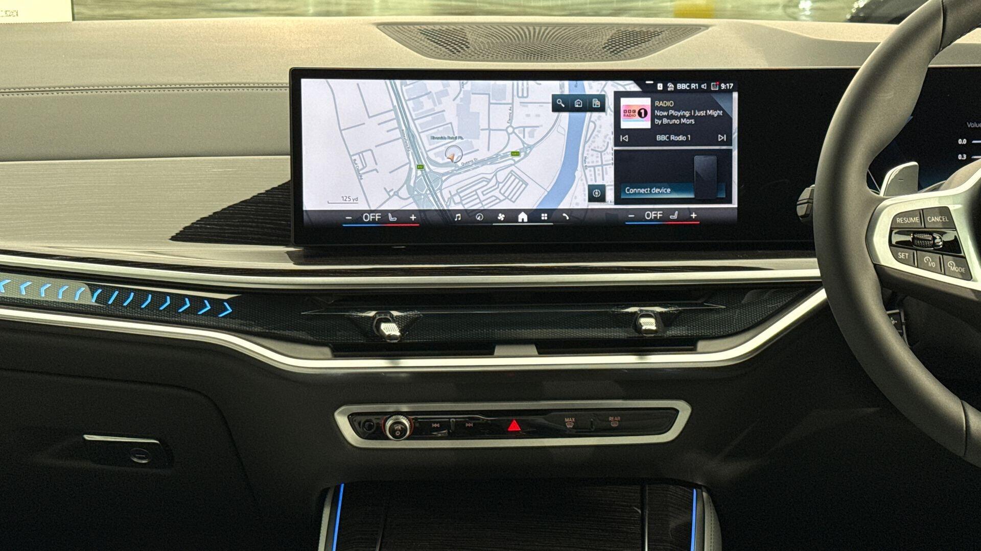BMW X5 view 8