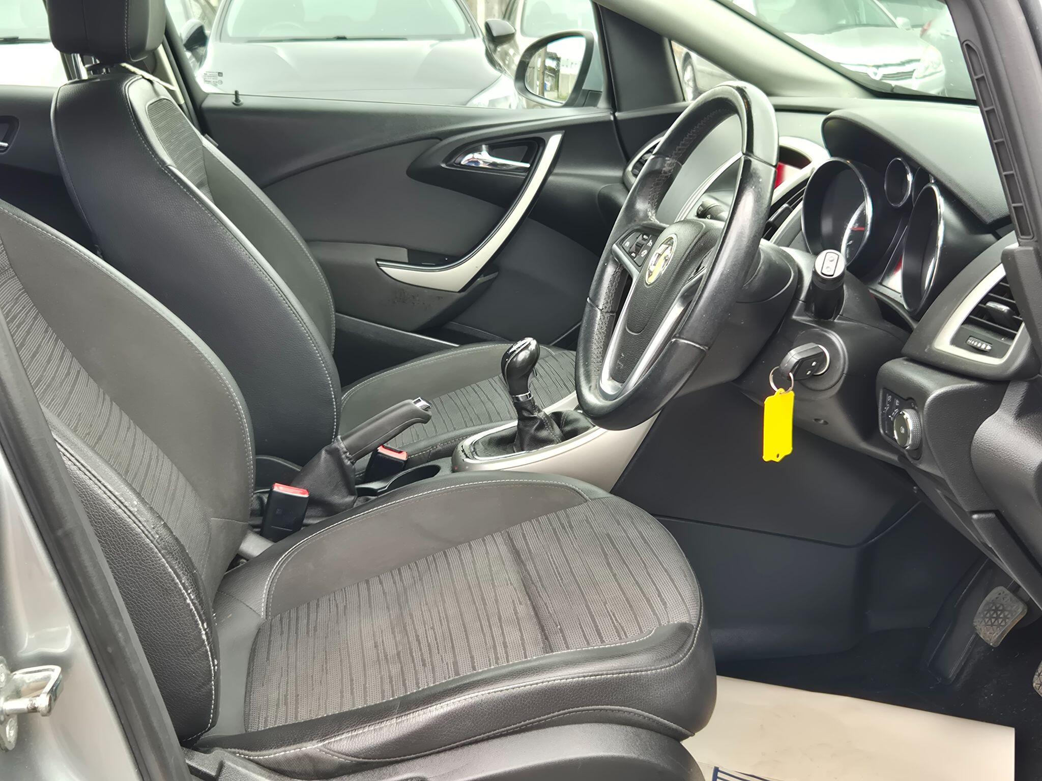 Vauxhall Astra view 8