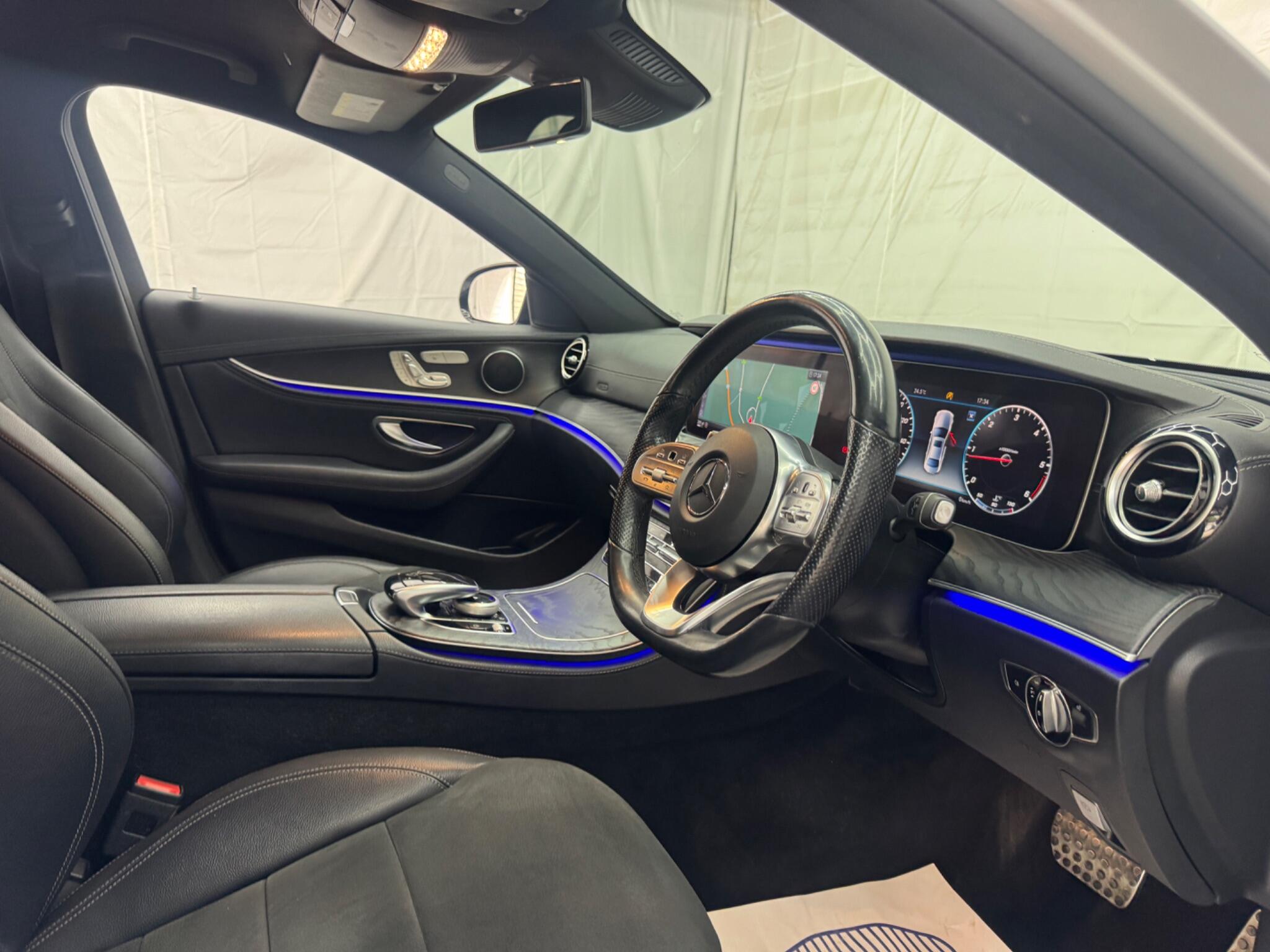 Mercedes-Benz E Class view 24