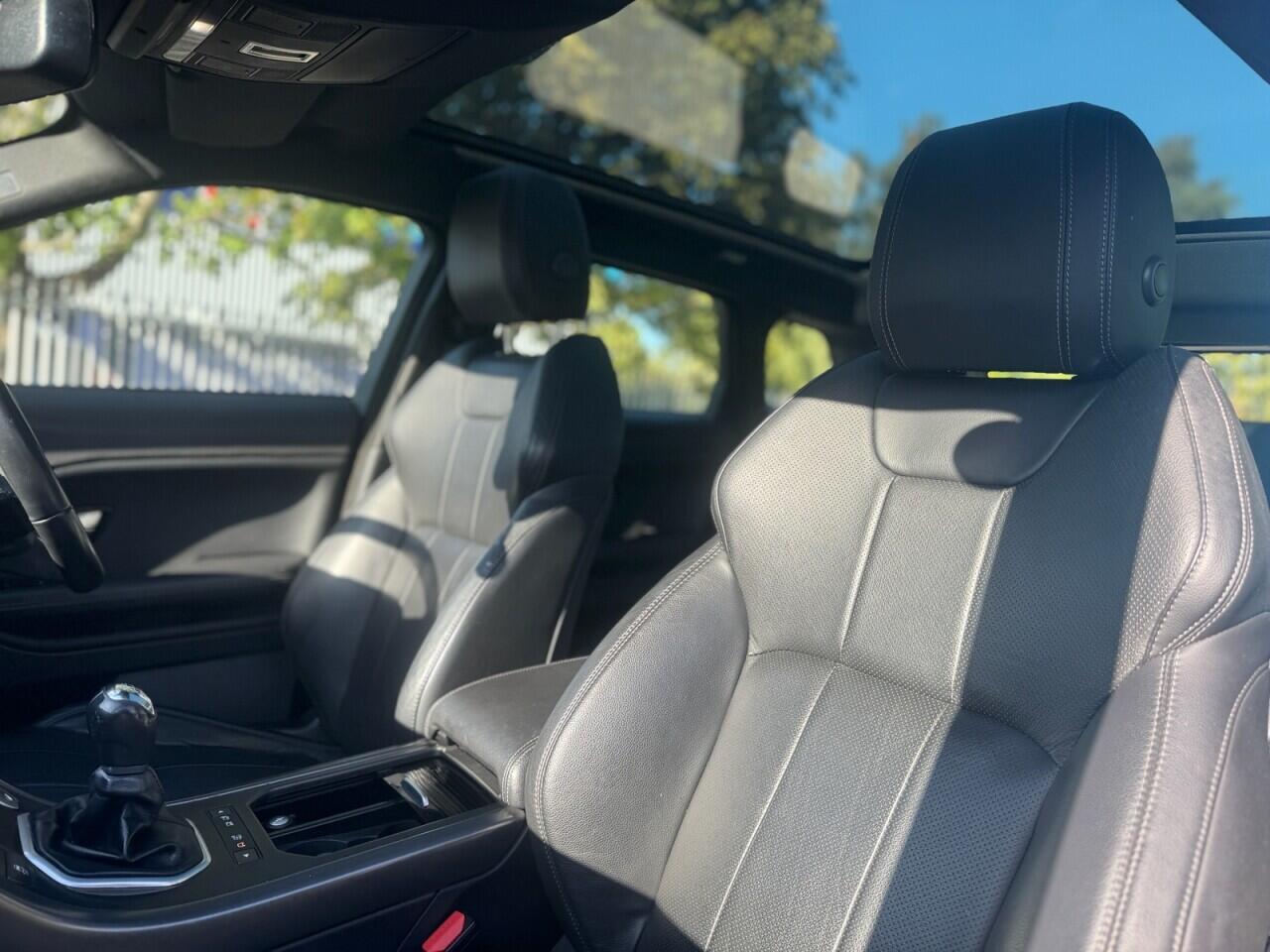 Land Rover Range Rover Evoque view 17