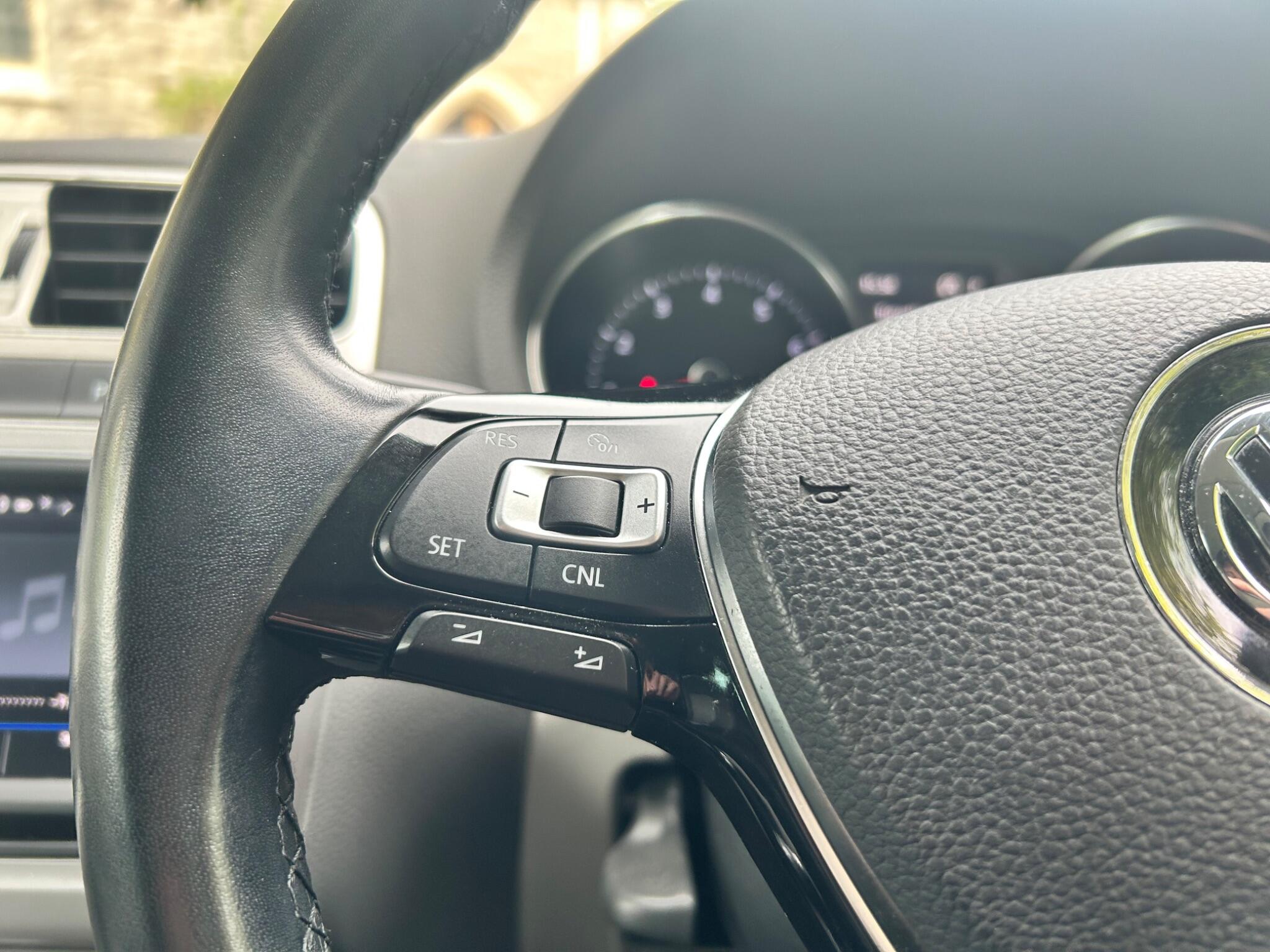 Volkswagen Polo view 28