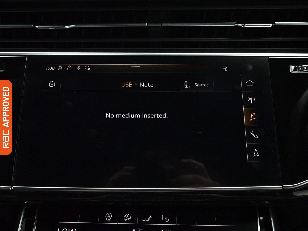 Audi Q7 view 21