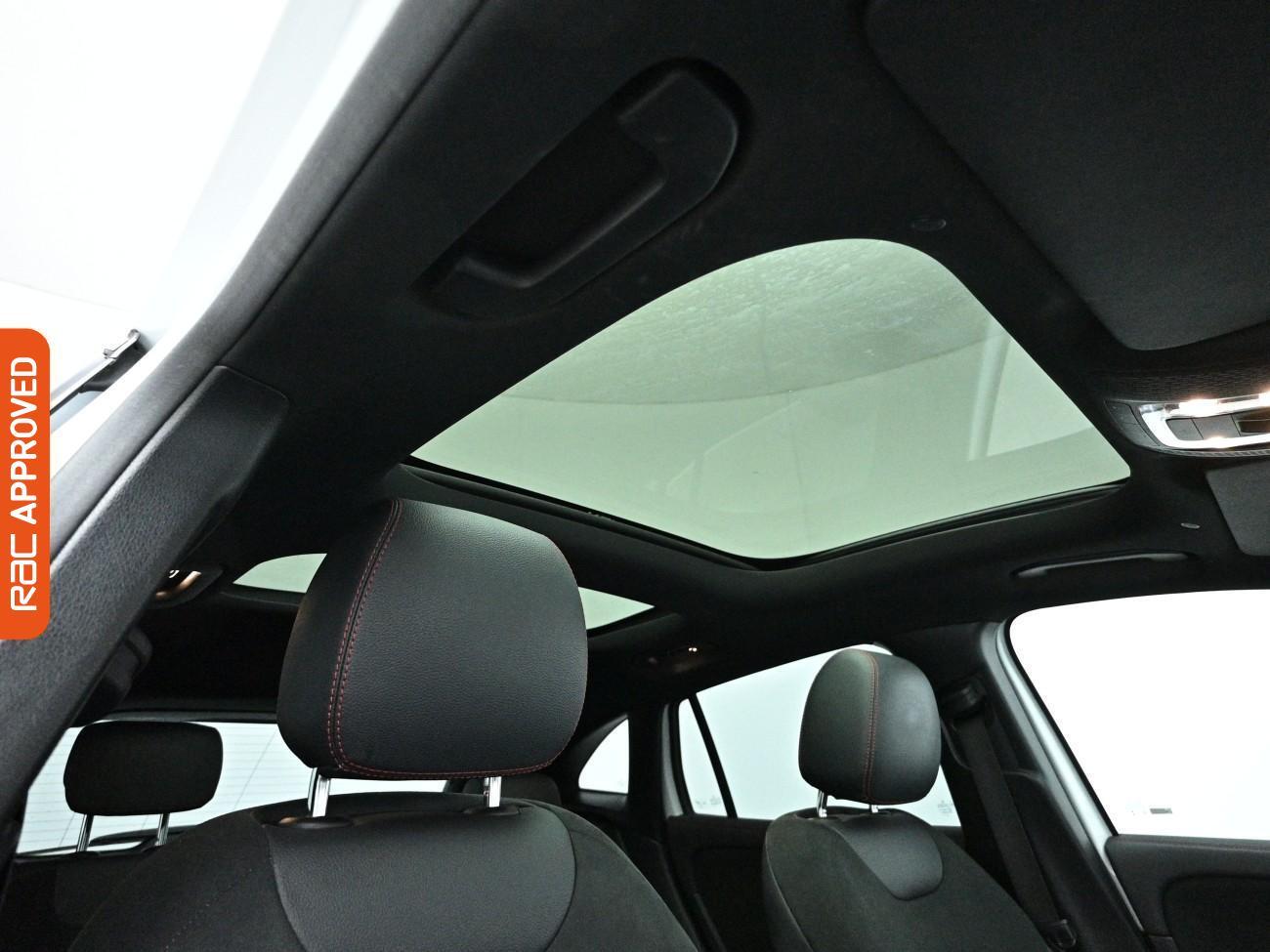 Mercedes-Benz Eqa view 3