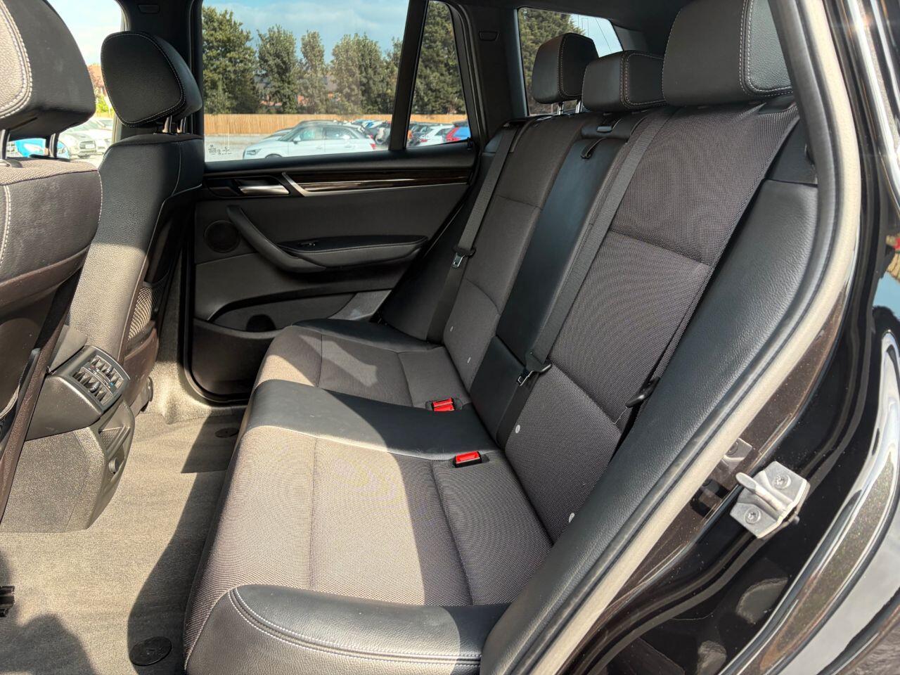 BMW X3 view 24