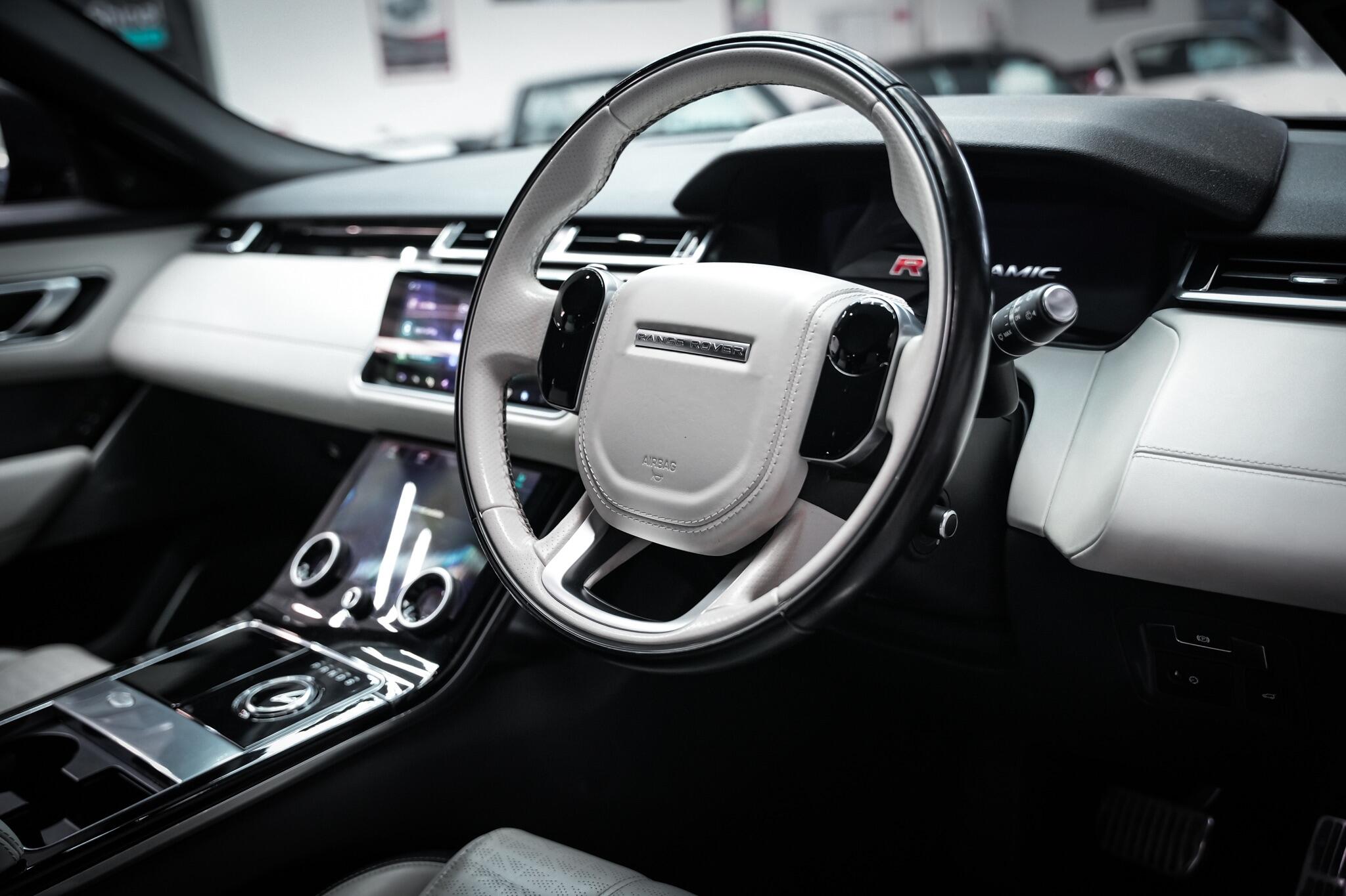 Land Rover Range Rover Velar view 18