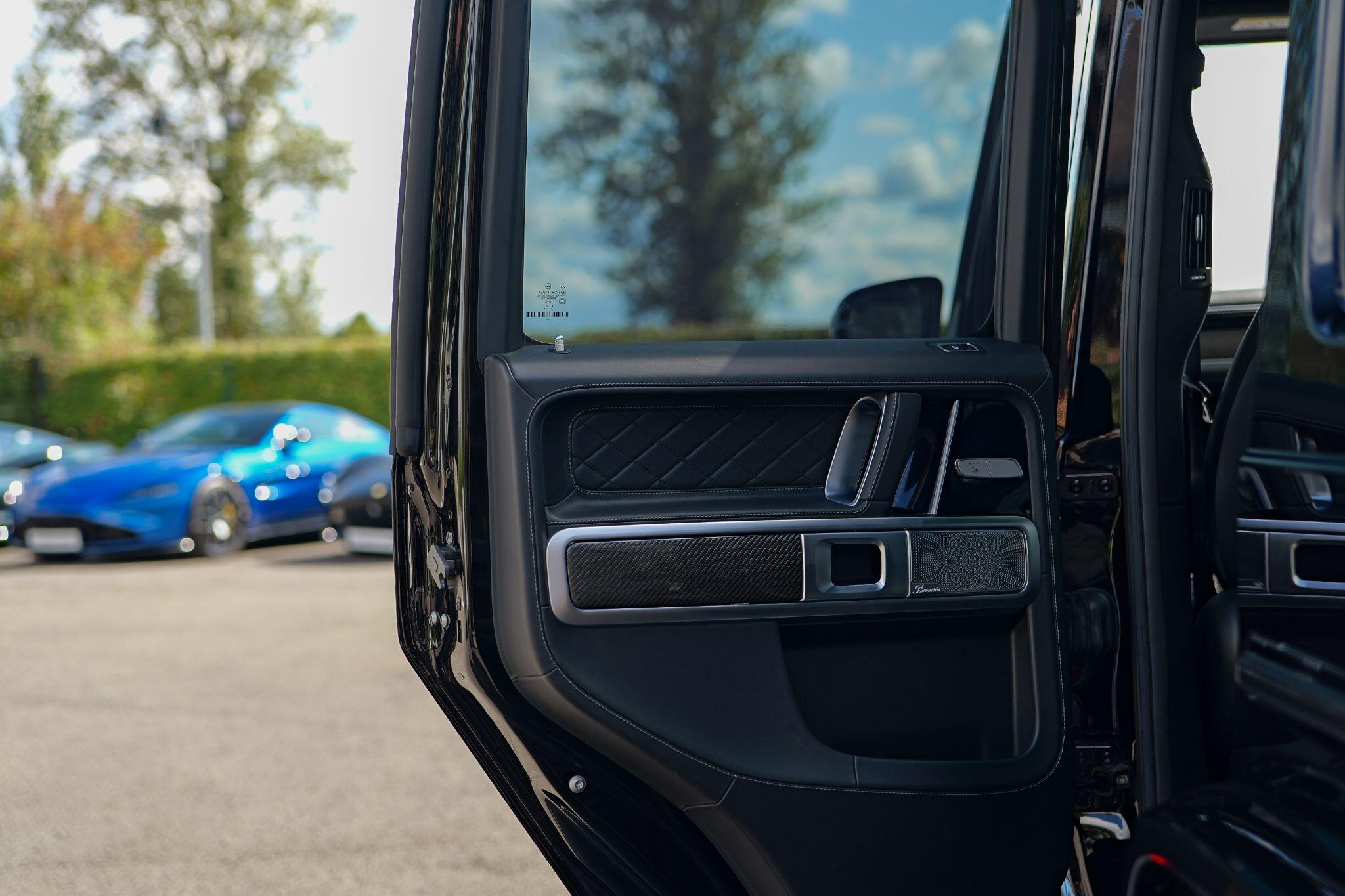 Mercedes-Benz G-Class view 30
