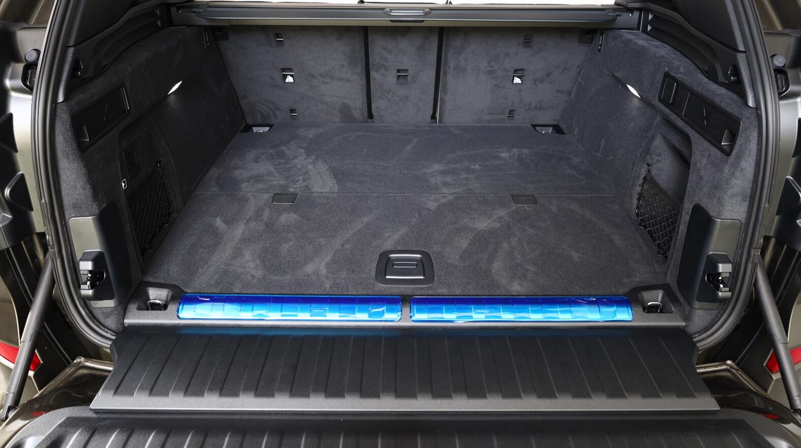 BMW X5 view 13