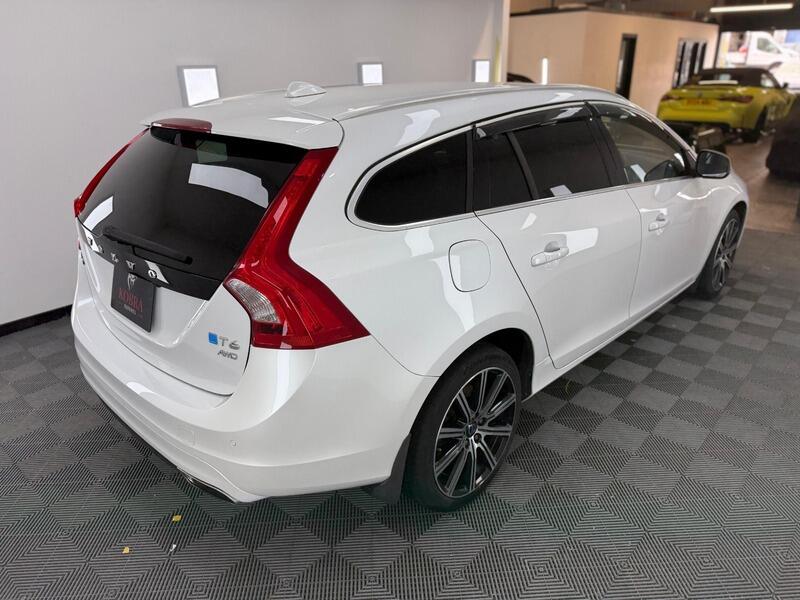 2015 Volvo V60 3.0 T6 SE AWD Estate 5dr Petrol Geartronic AWD Euro 5 (304 ps) • 59,500 miles image 6