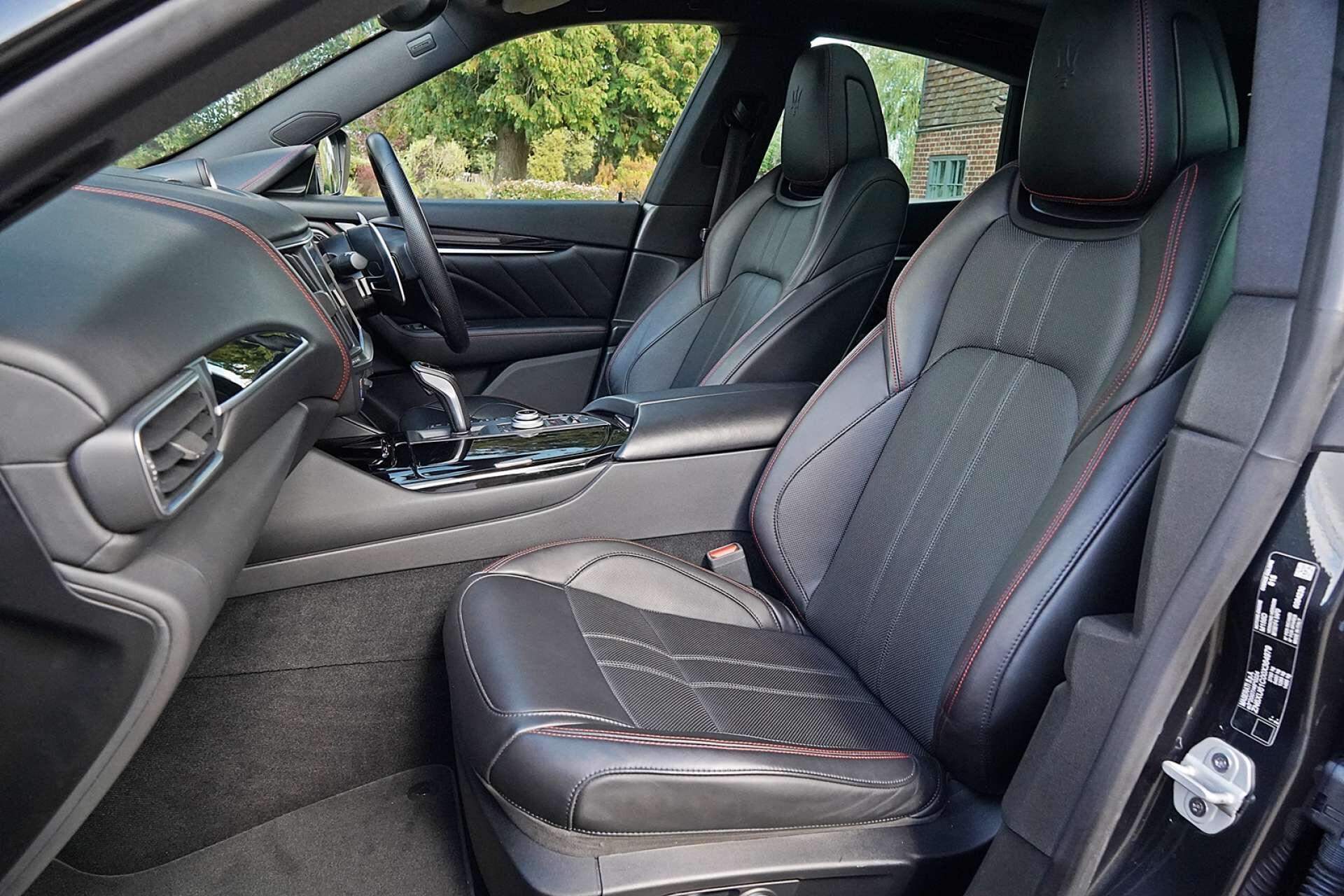 Maserati Levante view 12