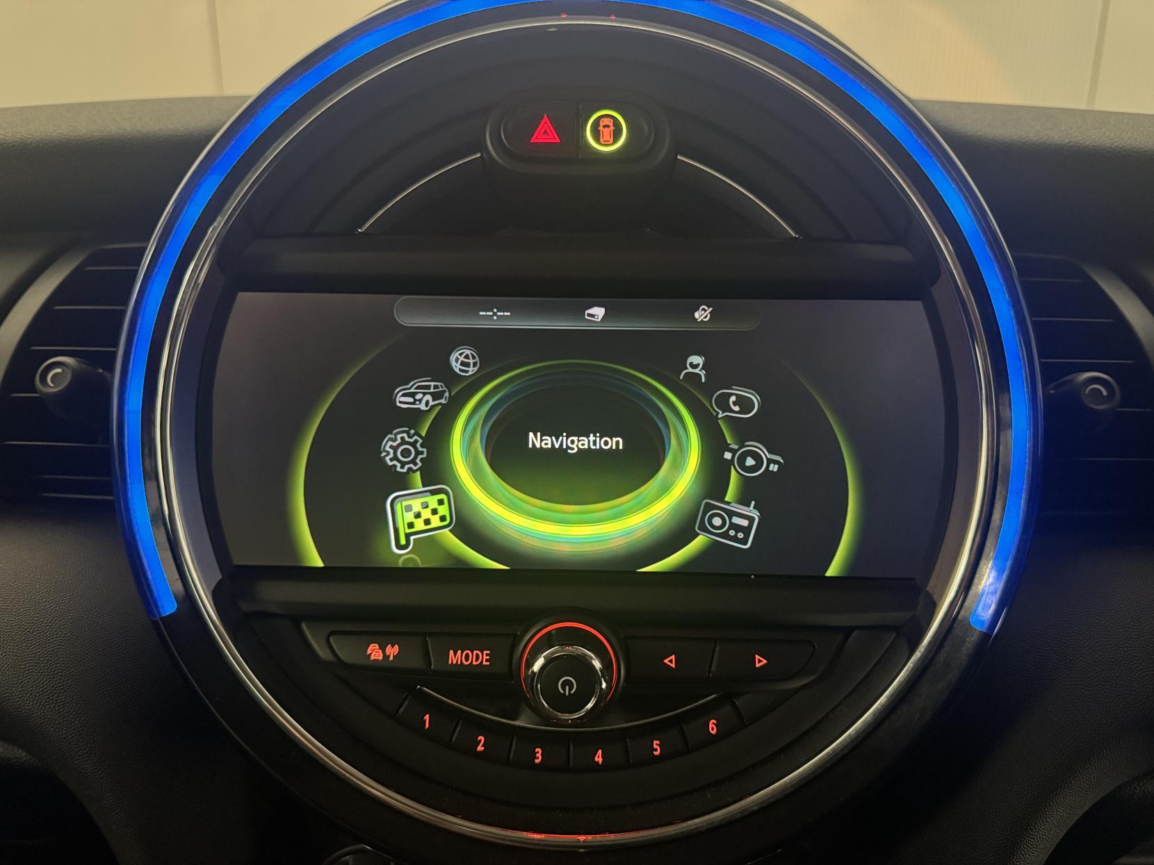 Mini Hatch view 69