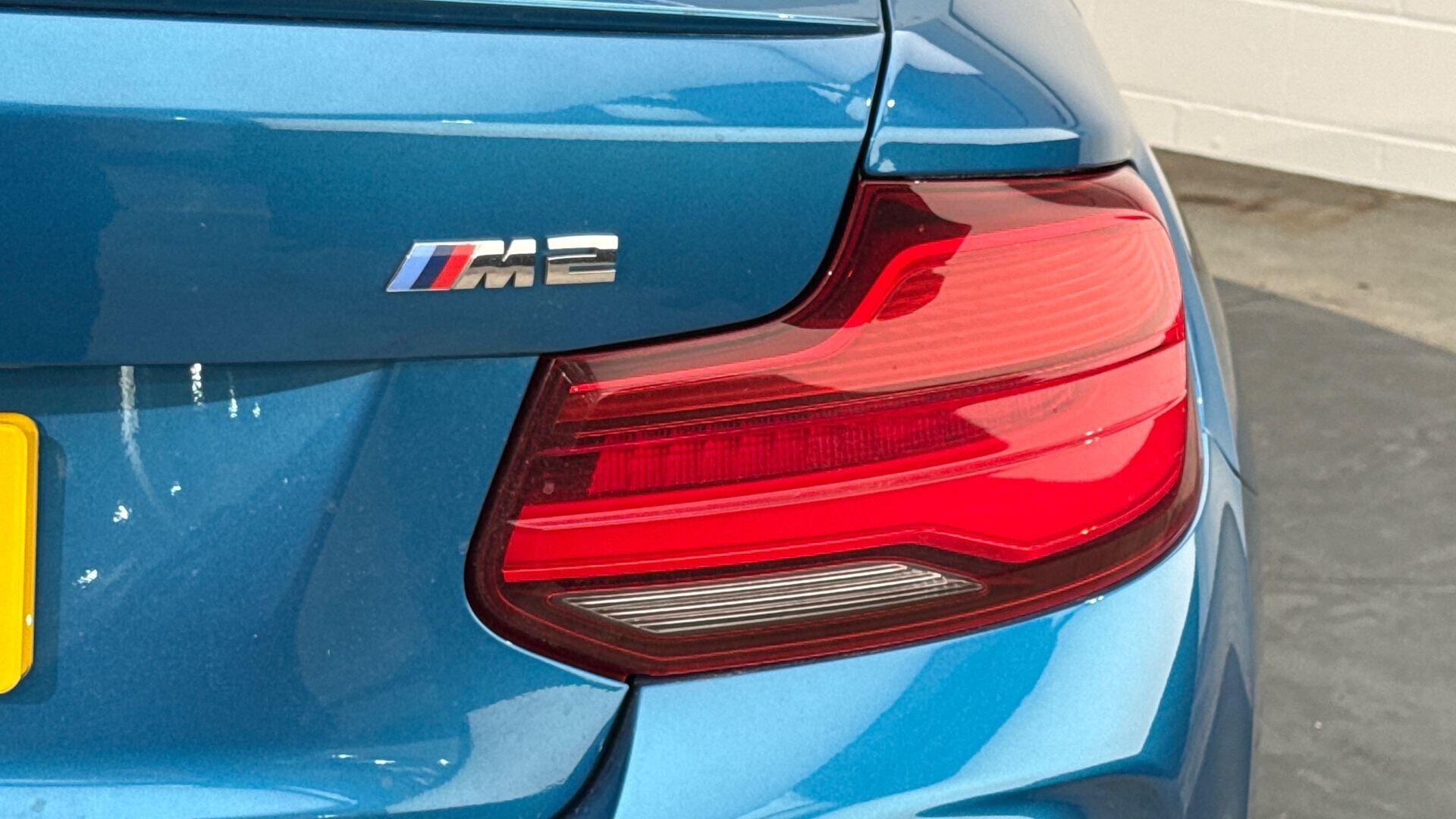 BMW M2 view 22