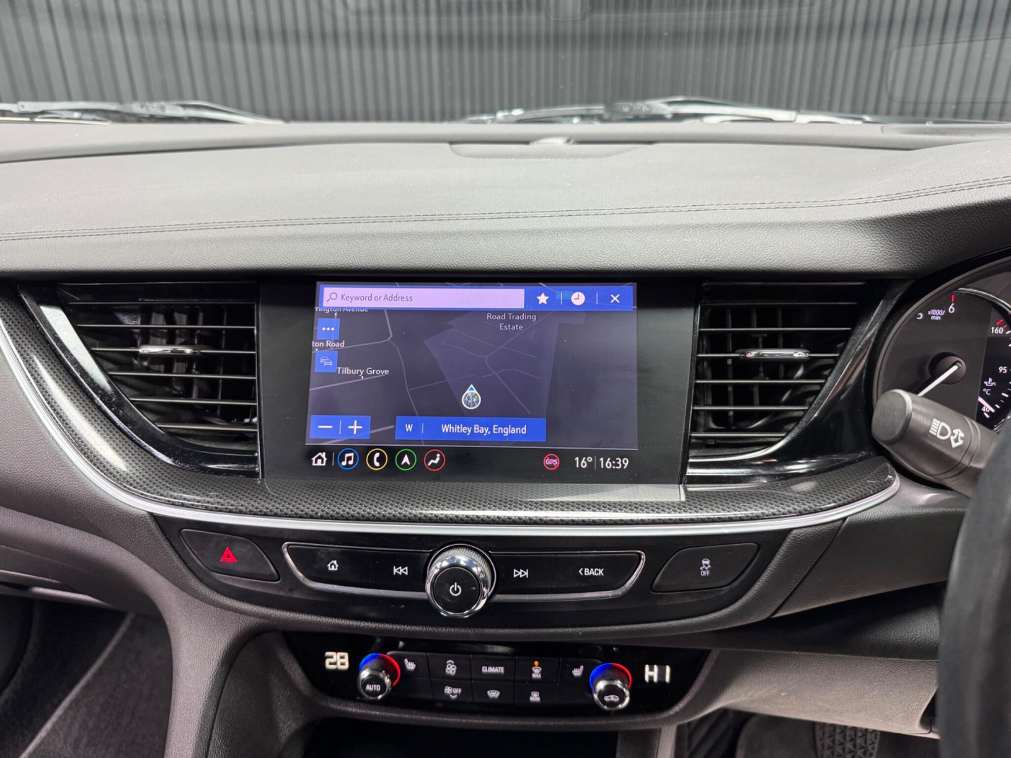 Vauxhall Insignia view 35