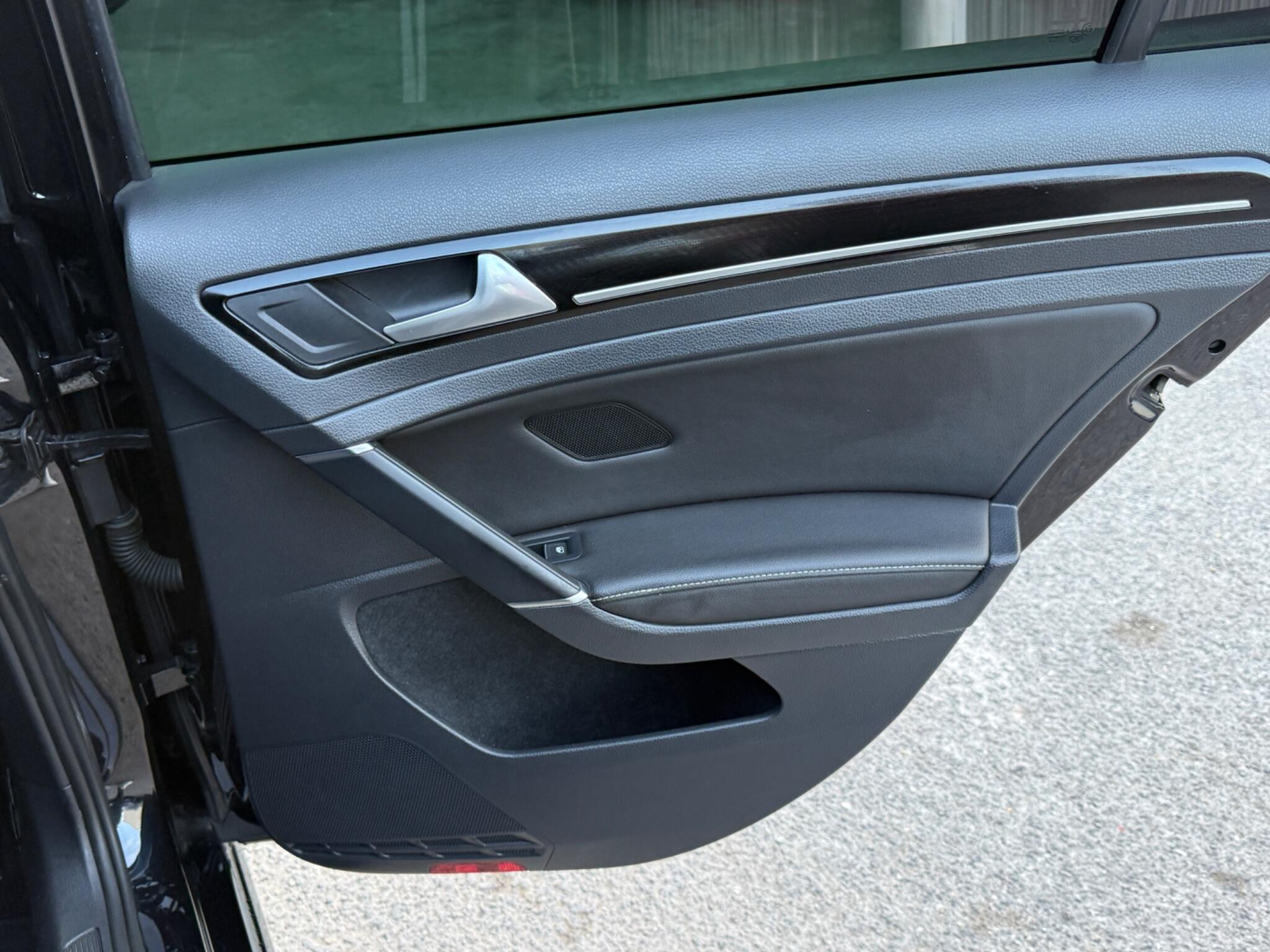 Volkswagen Golf - Image 37