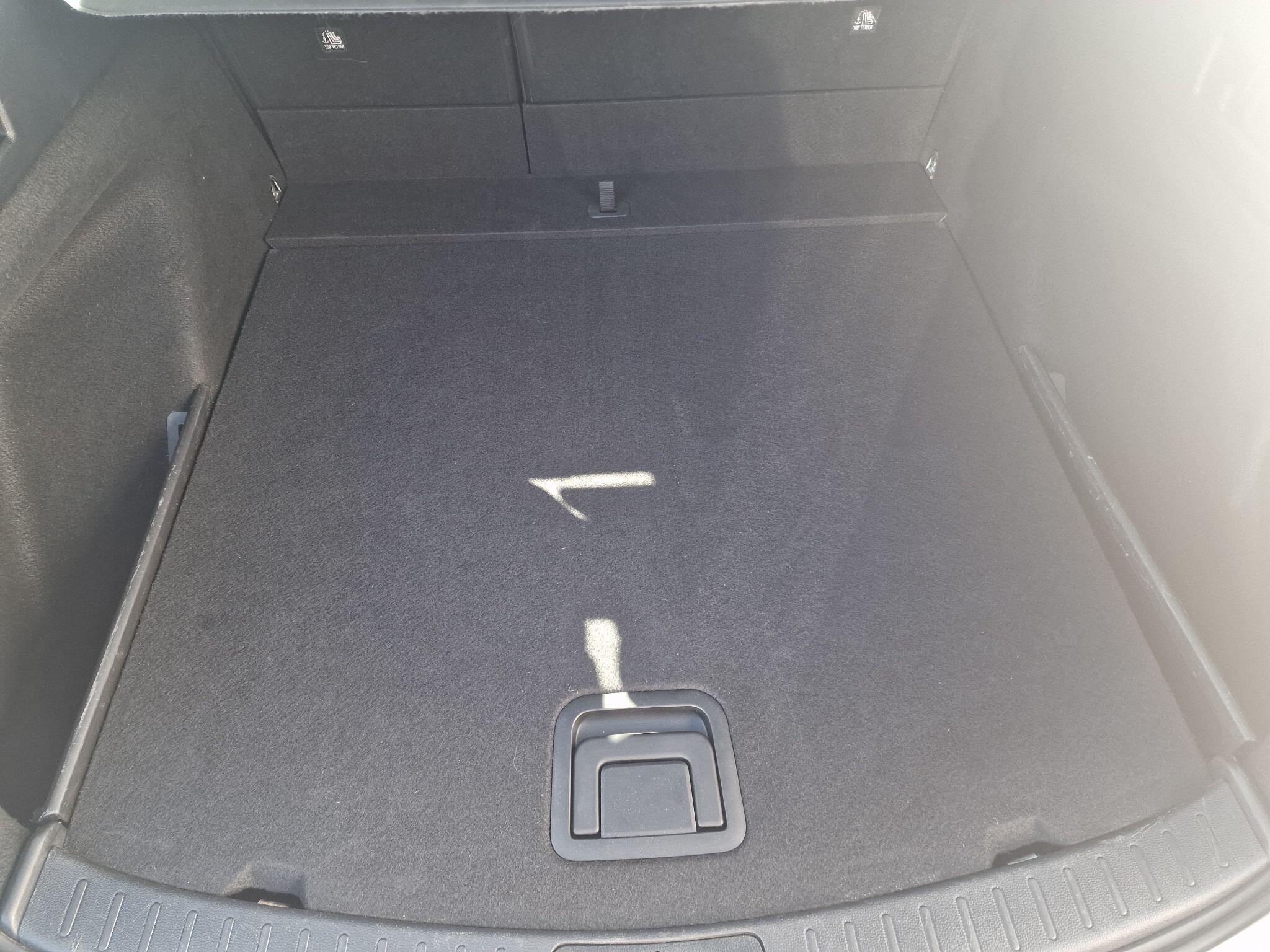 Toyota Corolla view 49
